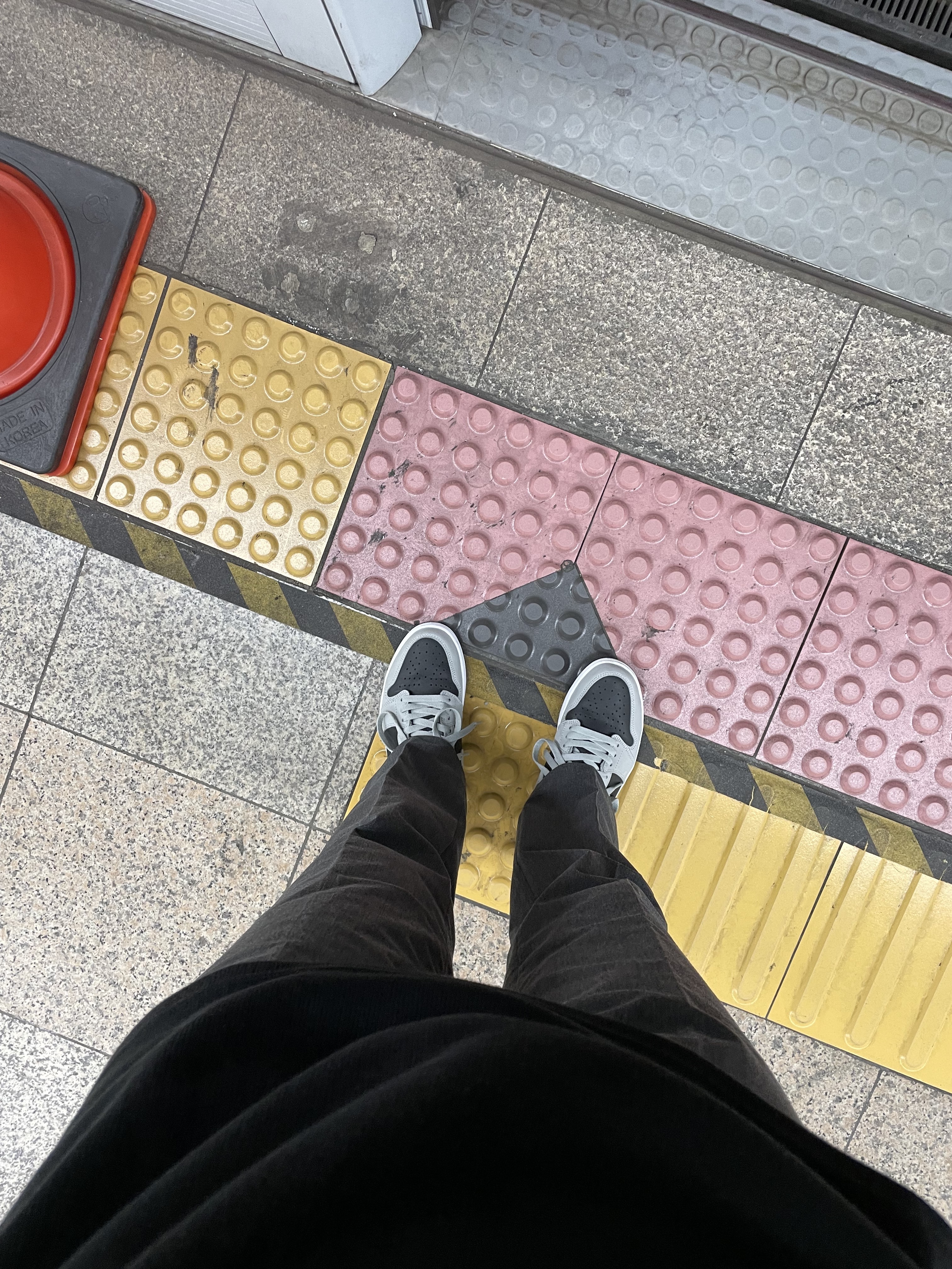 Jordan 1 Retro High OG Shadow 2.0 착용 스타일 - 2