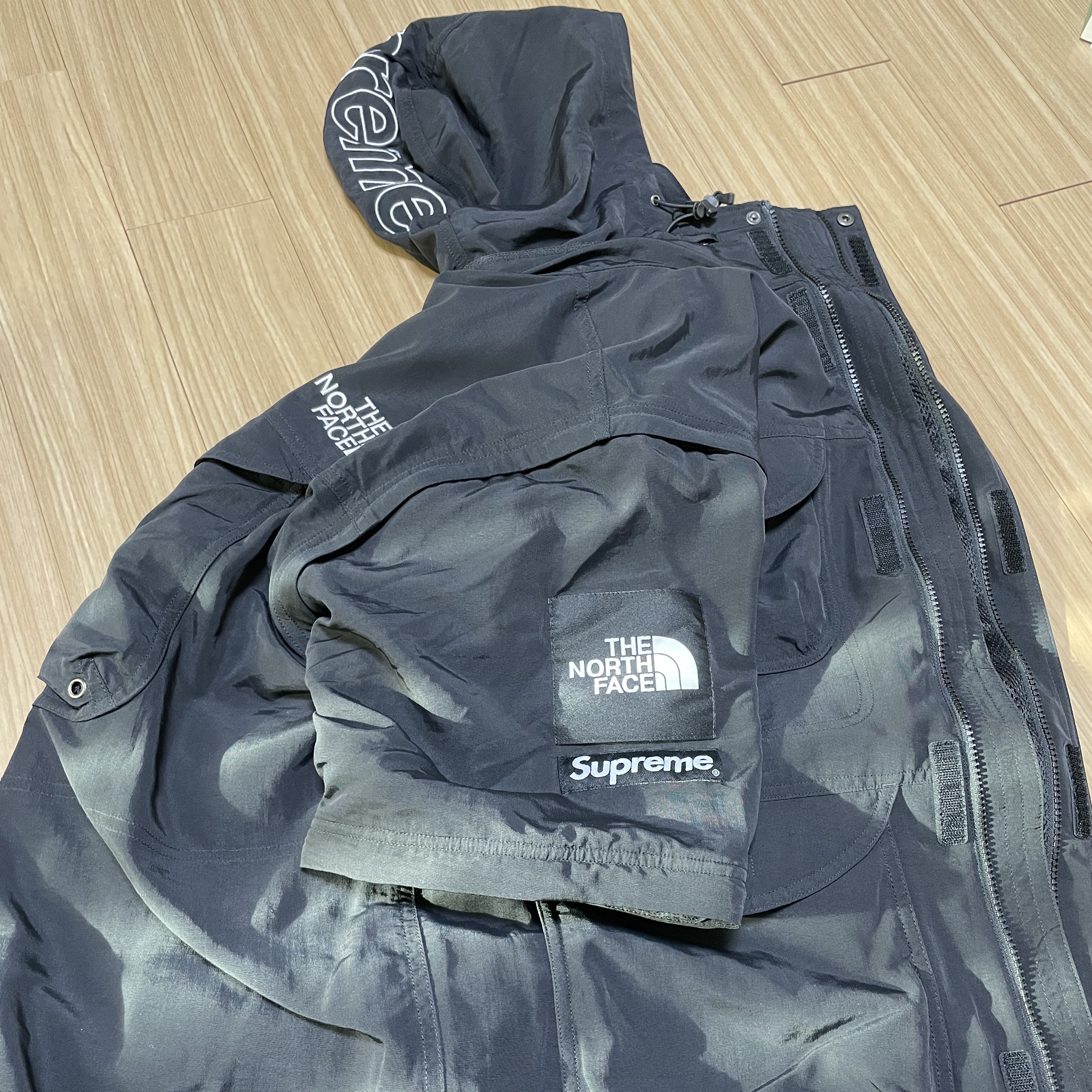 Supreme x The North Face Trekking Convertible Jacket Black - 22SS 착용 스타일