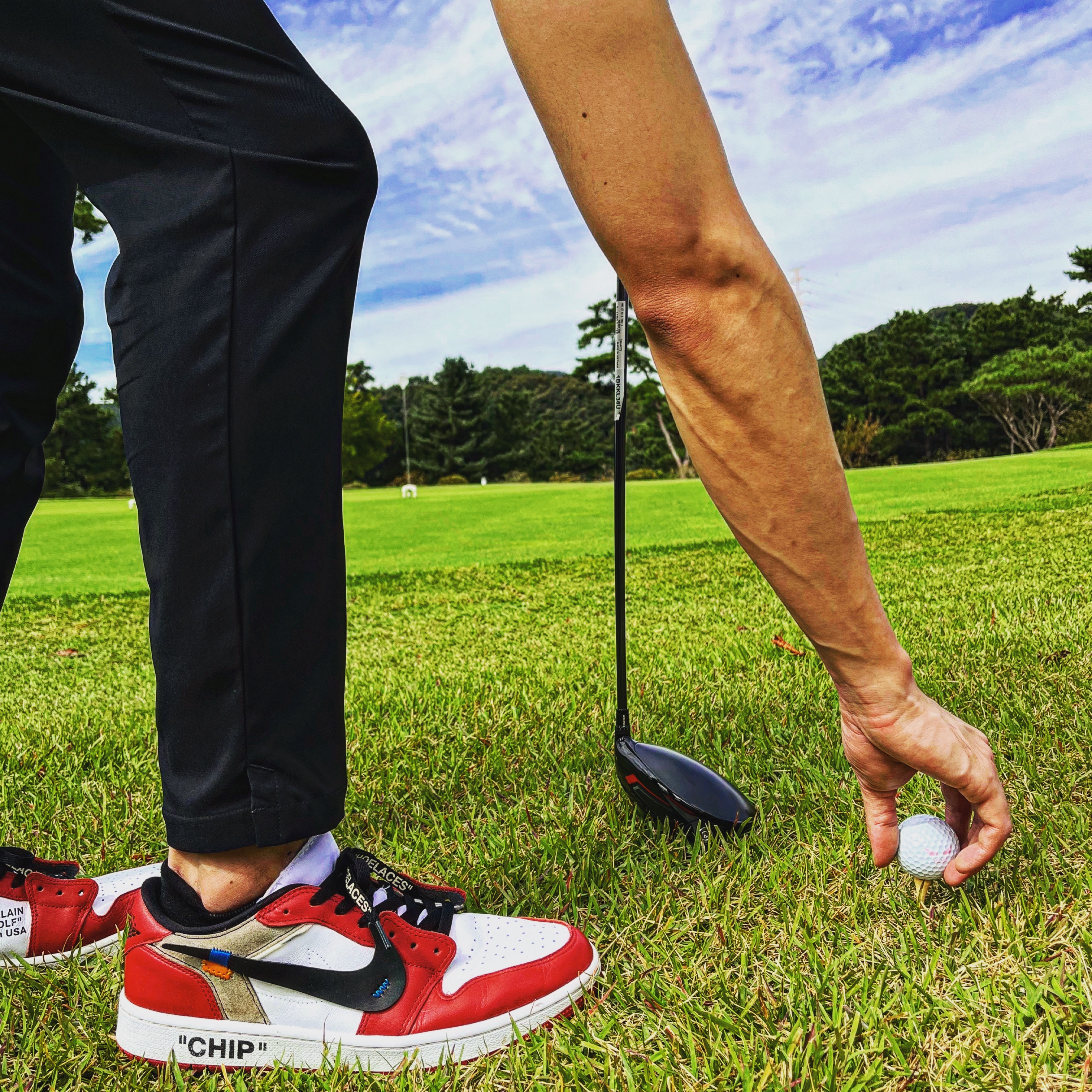 Jordan 1 Low Golf Chicago 착용 스타일 - 1