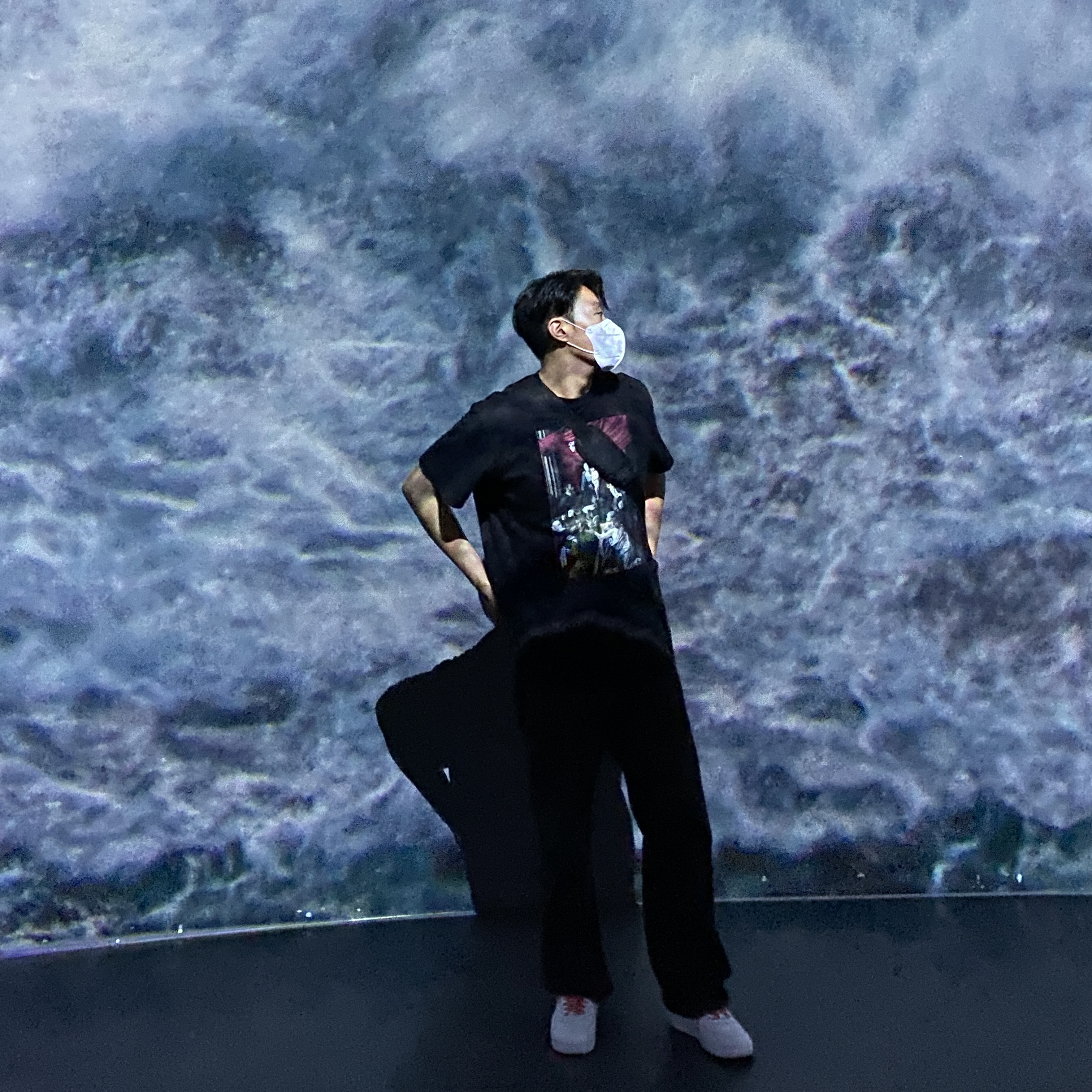Nike x Supreme Air Force 1 Low White, Off-White Sprayed Caravaggio Painting Arrow Over S/S T-Shirt Khaki 착용 스타일