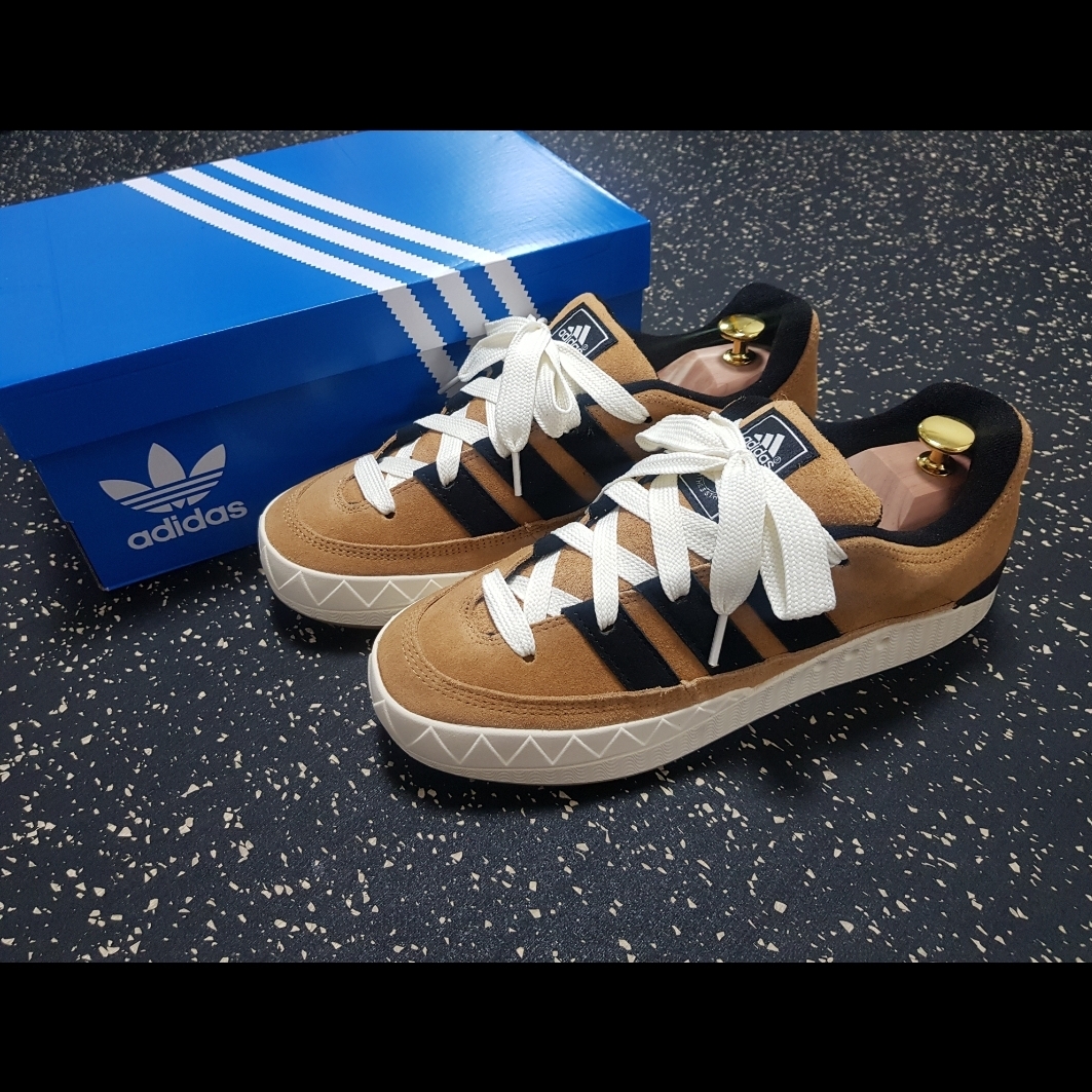 Adidas x Atmos Adimatic OG Shoebox 착용 스타일