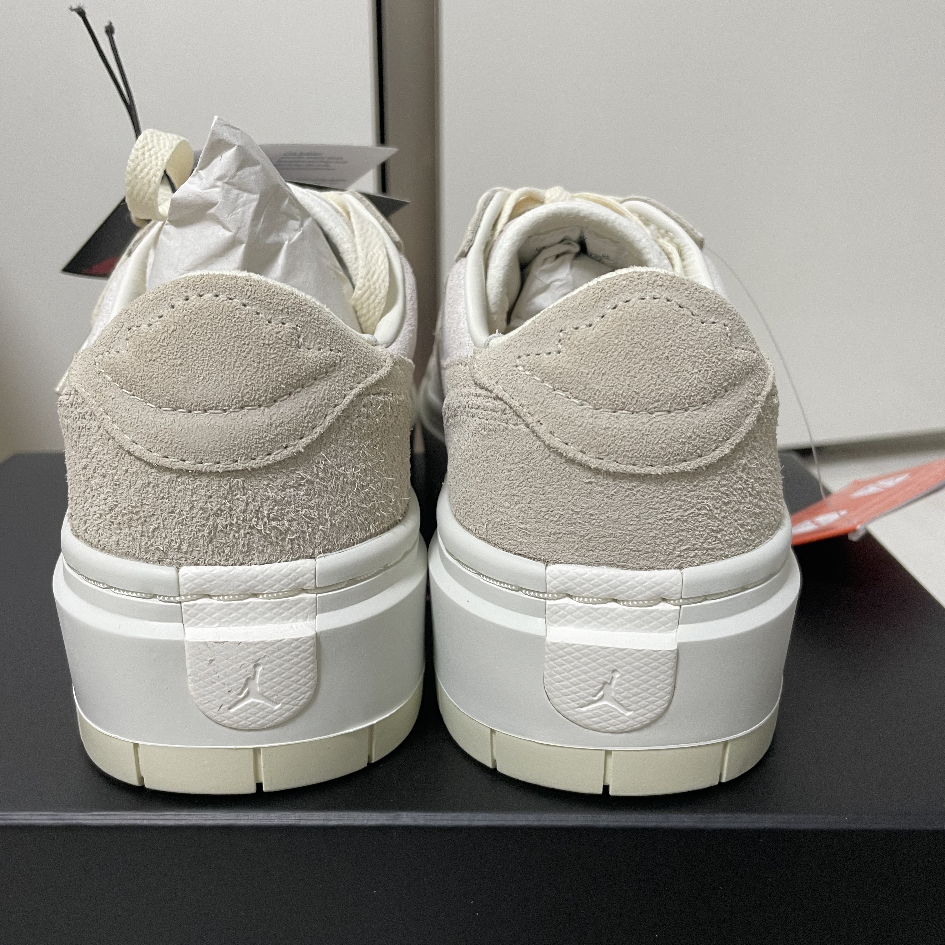 (W) Jordan 1 Elevate Low Coconut Milk 착용 스타일 - 3