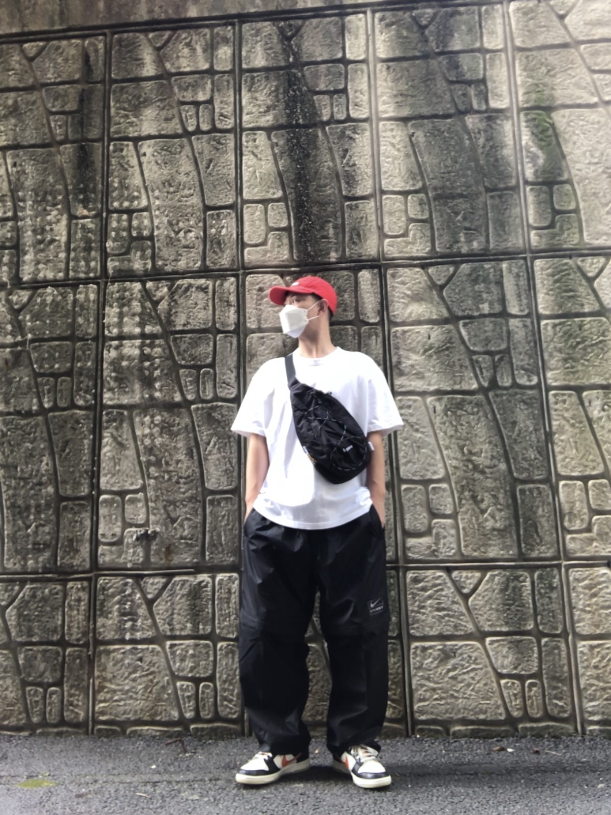 Supreme Sling Bag Black - 22SS, Nike x Stussy NRG FL Storm-Fit Pants Black (DO7170-010) 착용 스타일