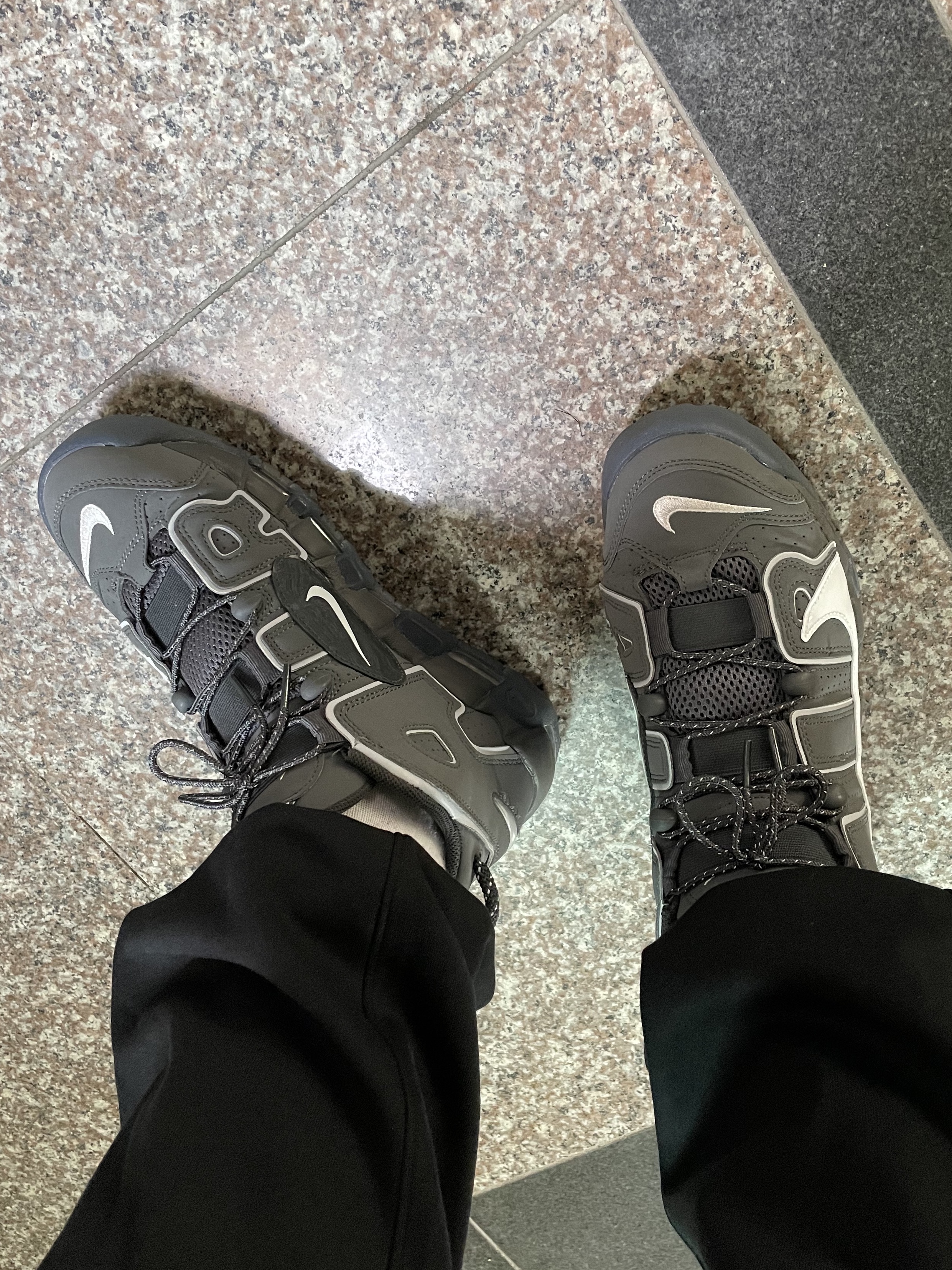 Nike Air More Uptempo 96 Copy and Paste 착용 스타일 - 2