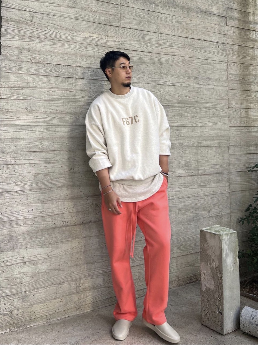 Essentials Relaxed Sweatpants Coral - 22FW, Fear of God The California Oat 착용 스타일