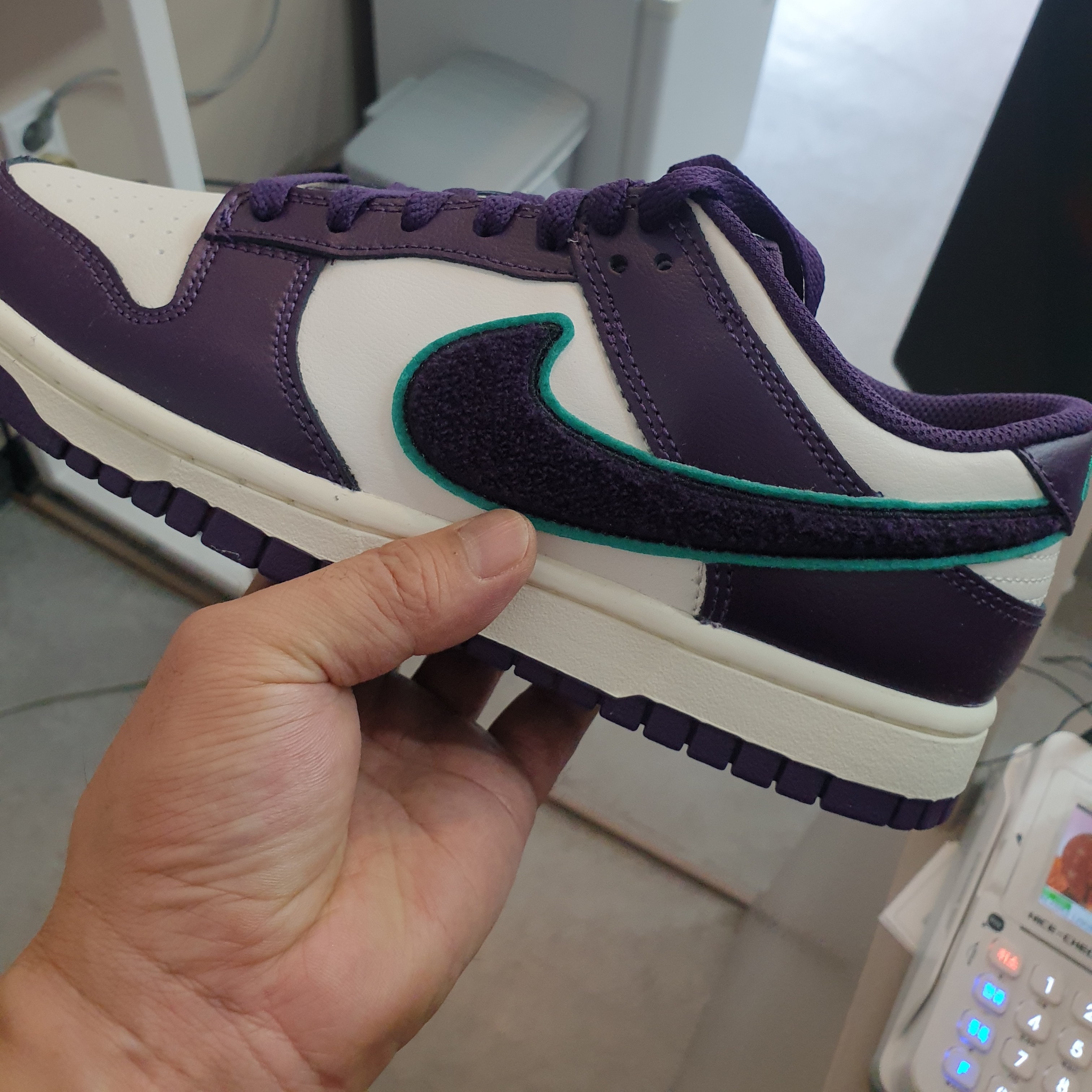 Nike Dunk Low Grand Purple 착용 스타일 - 1