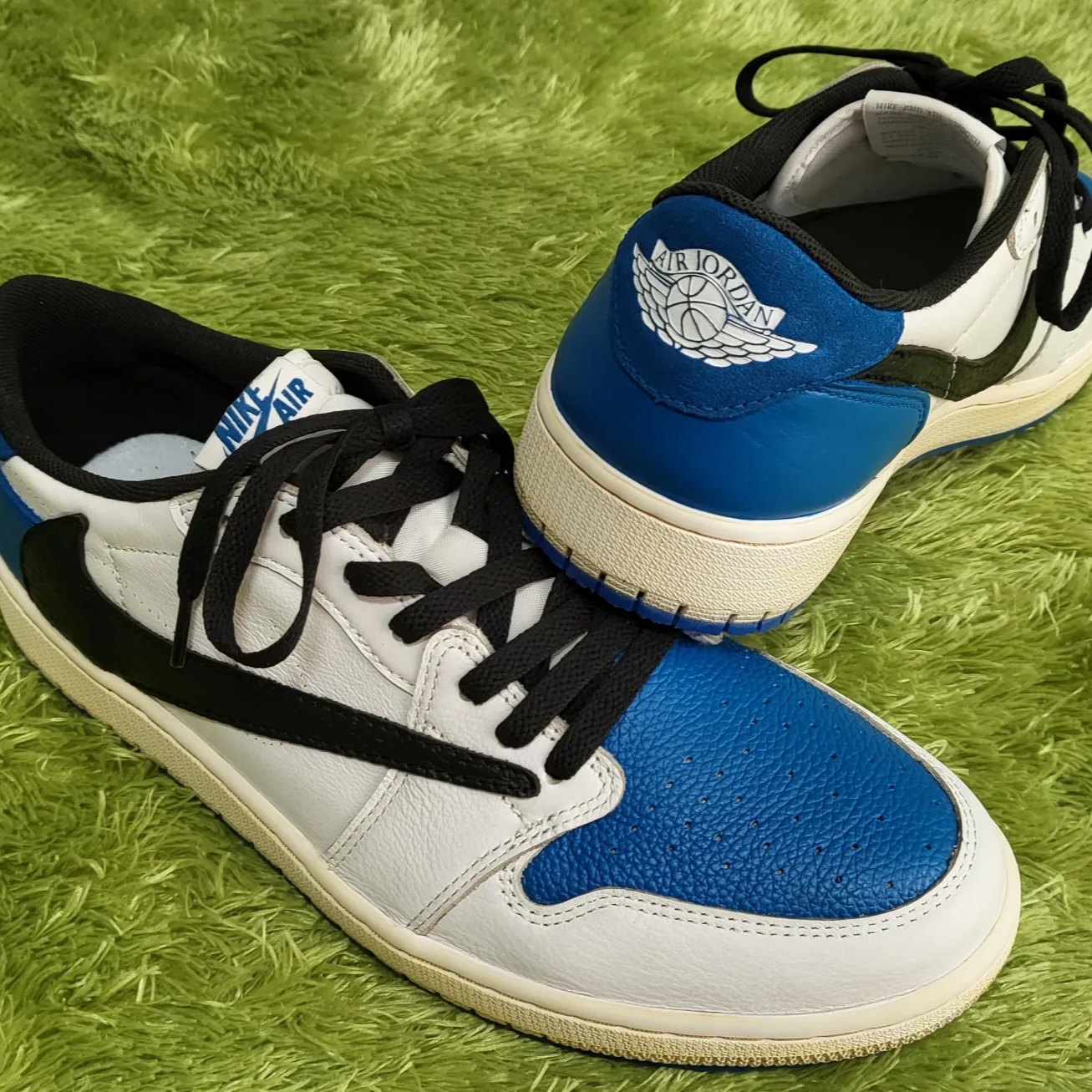 Jordan 1 Low OG Neutral Grey 착용 스타일 - 2
