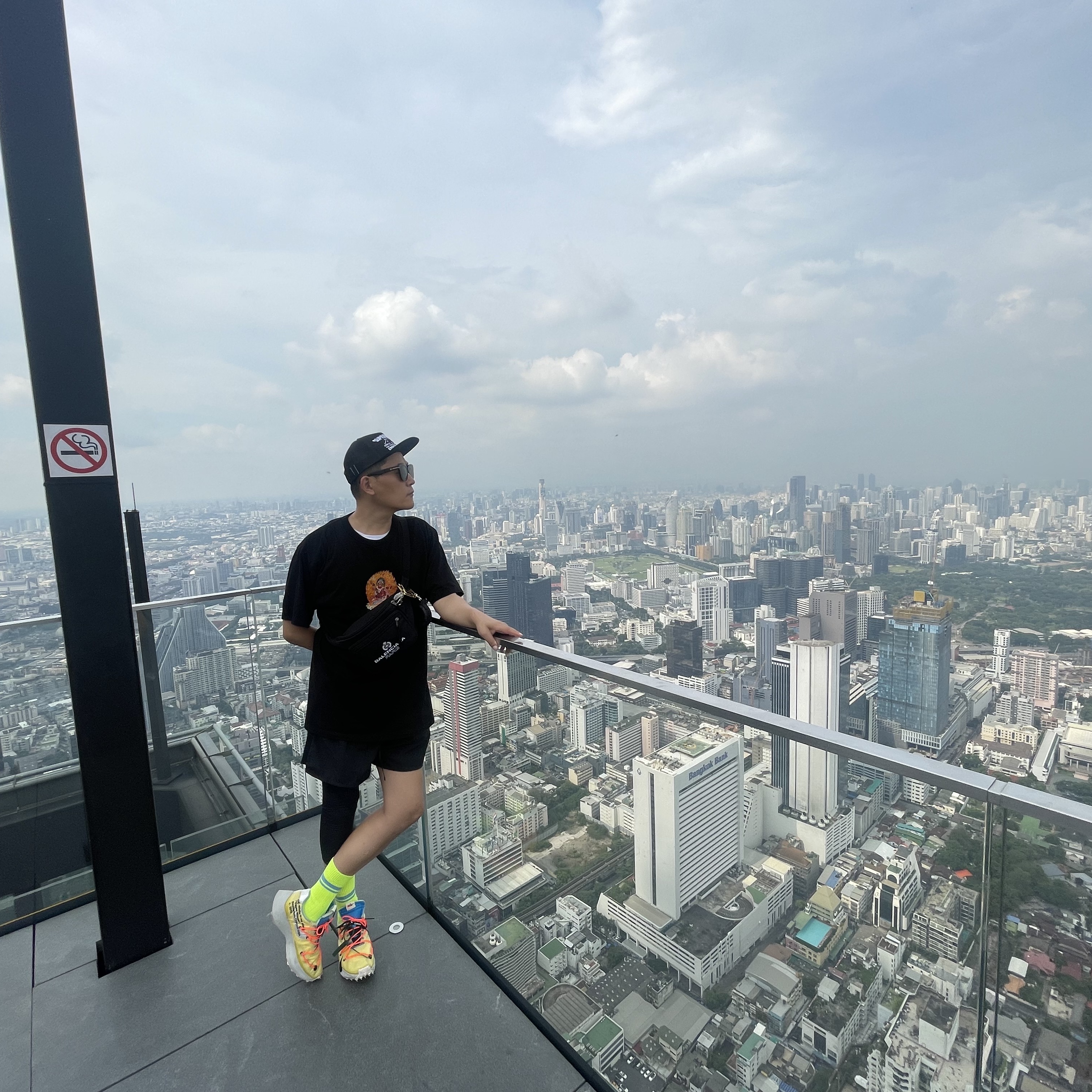 (W) Nike x Off-White Vapor Street Tour Yellow, Supreme Transport Mesh Back 5-Panel Black - 22FW 착용 스타일 - 1