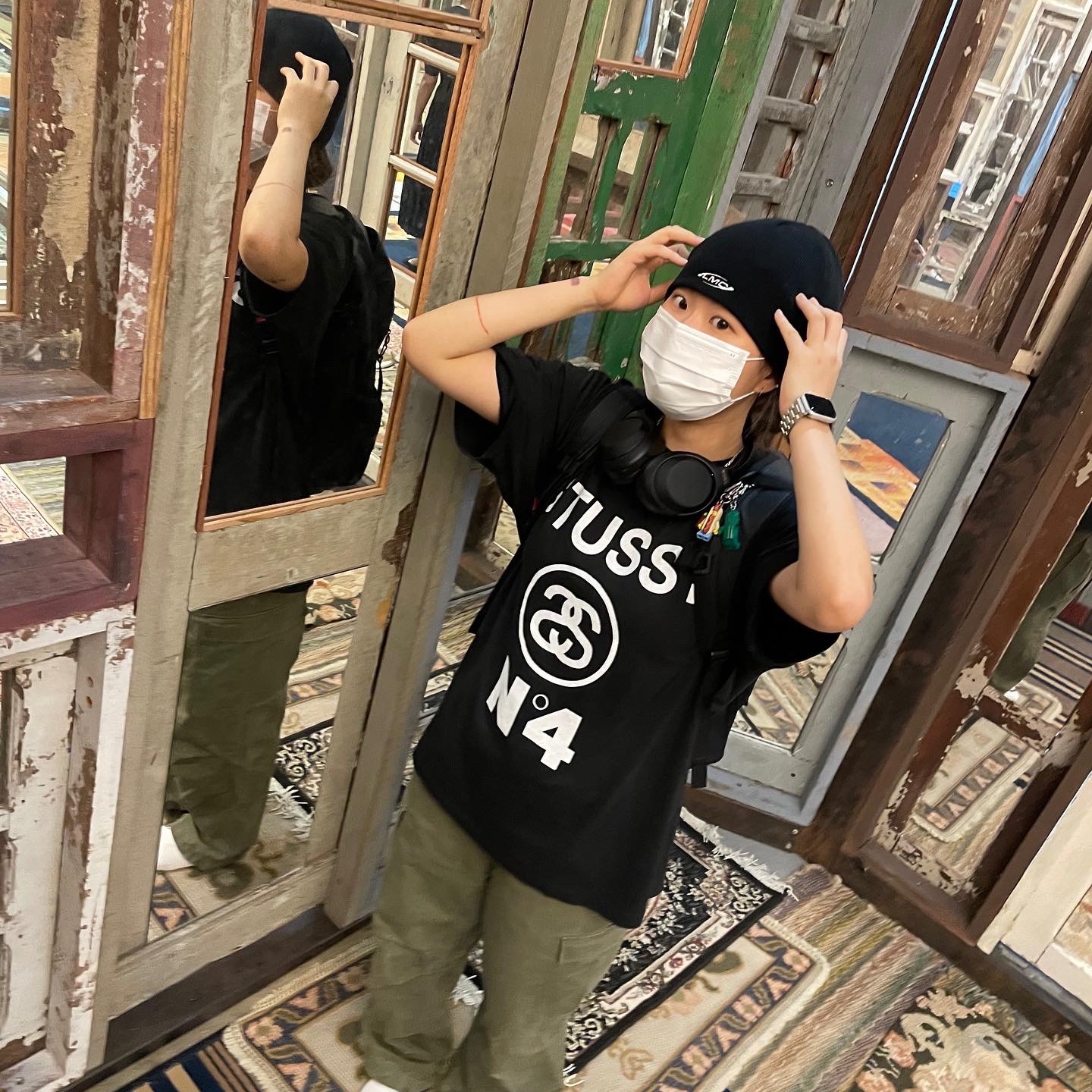 Stussy Pigment Dyed Stussy No.4 T-Shirt Black, Sony WH-1000XM4 Black (Korean Ver.) 착용 스타일
