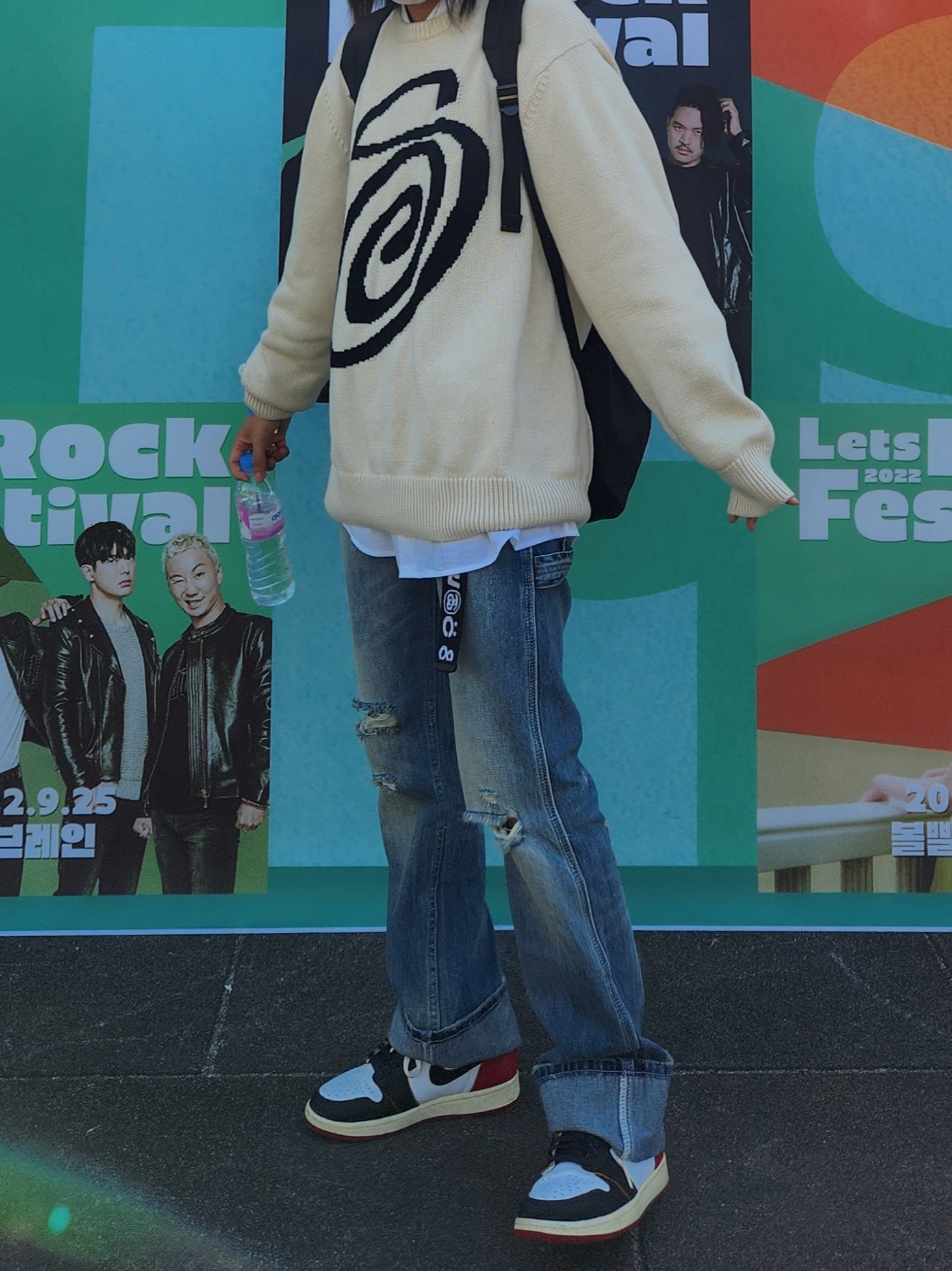 Stussy Curly S Sweater Natural, Stussy x Cactus Plant Flea Market Web Belt Black 착용 스타일 - 2