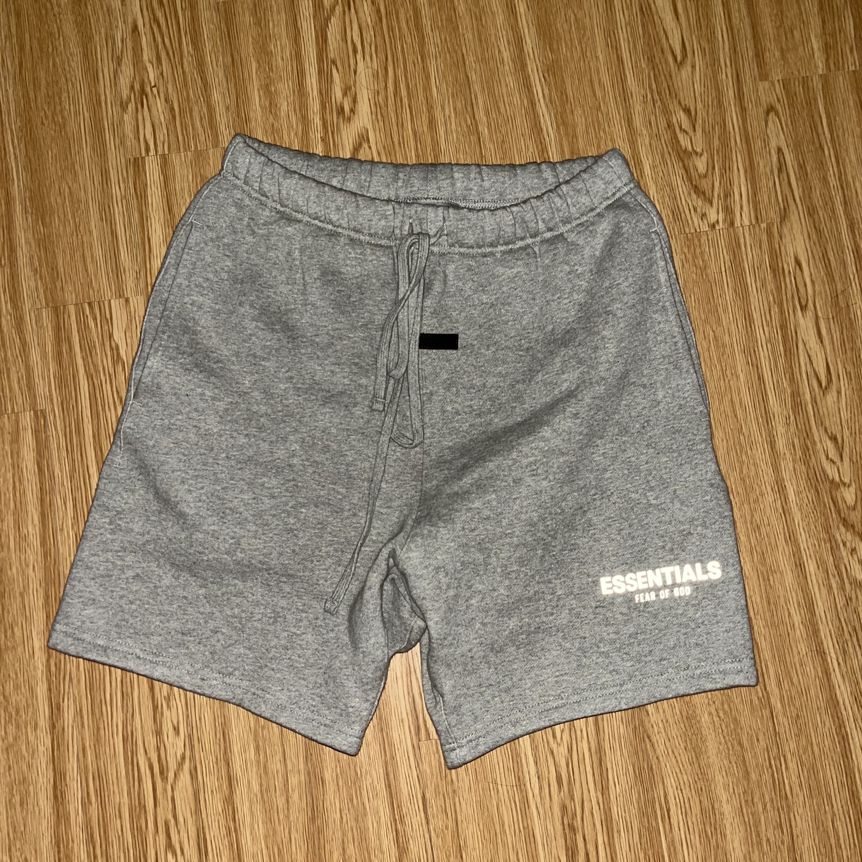 Essentials Sweatshorts Heather Oatmeal - 21SS 착용 스타일