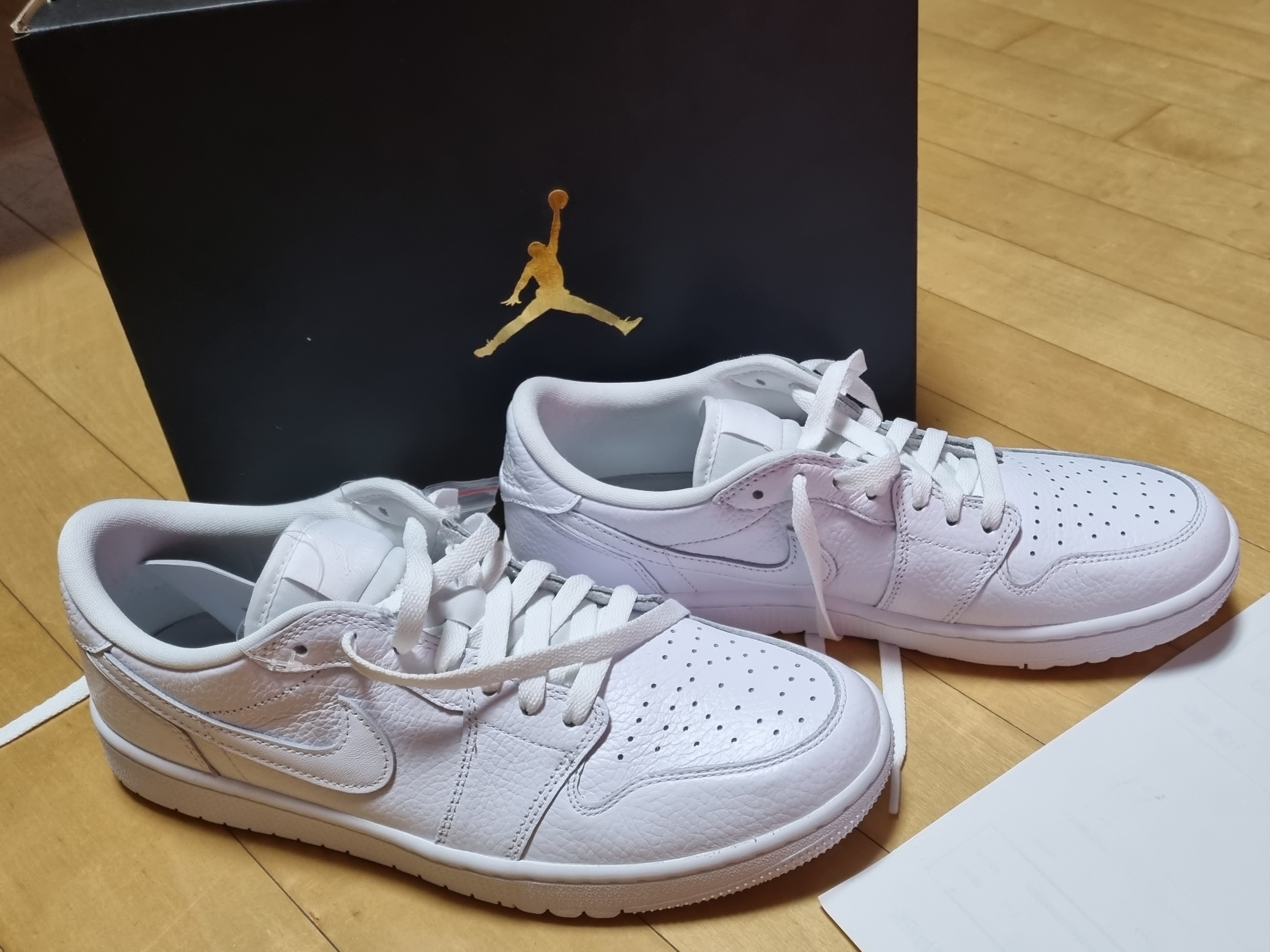 Jordan 1 Low Golf Triple White 착용 스타일