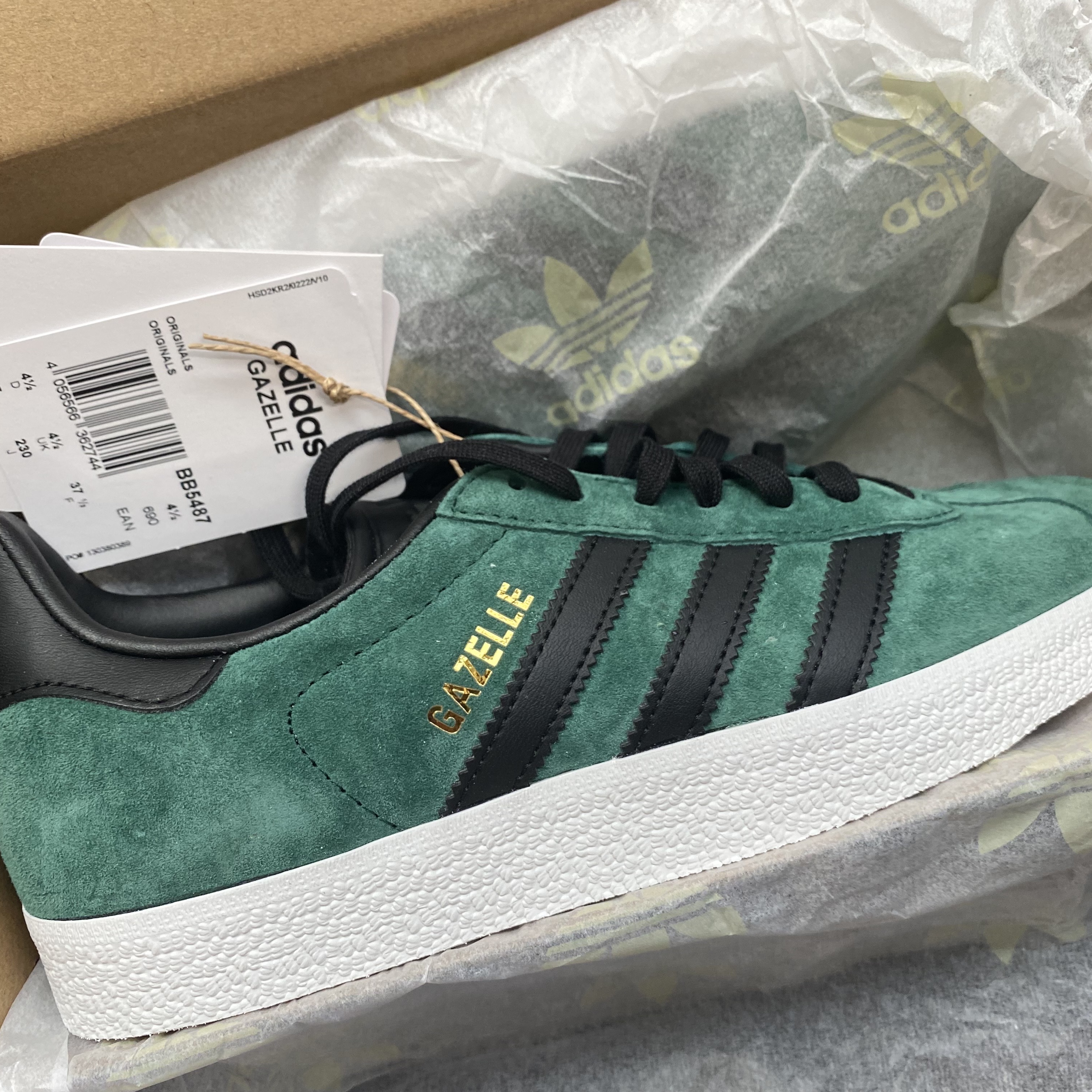 Adidas Gazelle Collegiate Green 착용 스타일