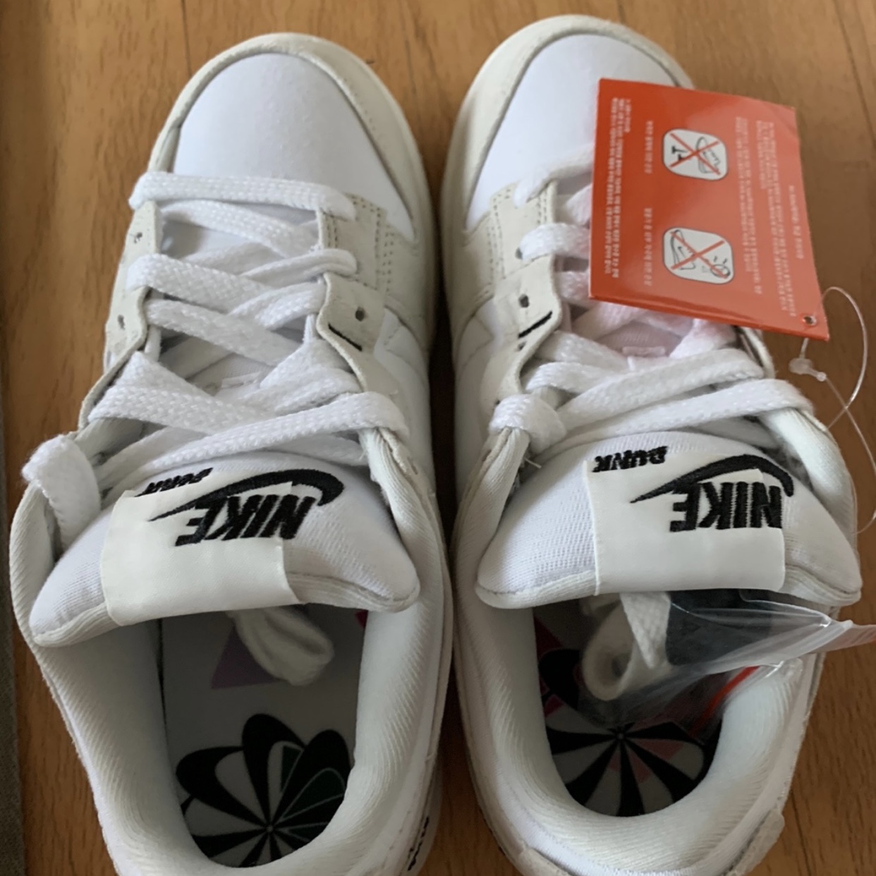 (W) Nike Dunk Low Disrupt 2 White Light Bone 착용 스타일