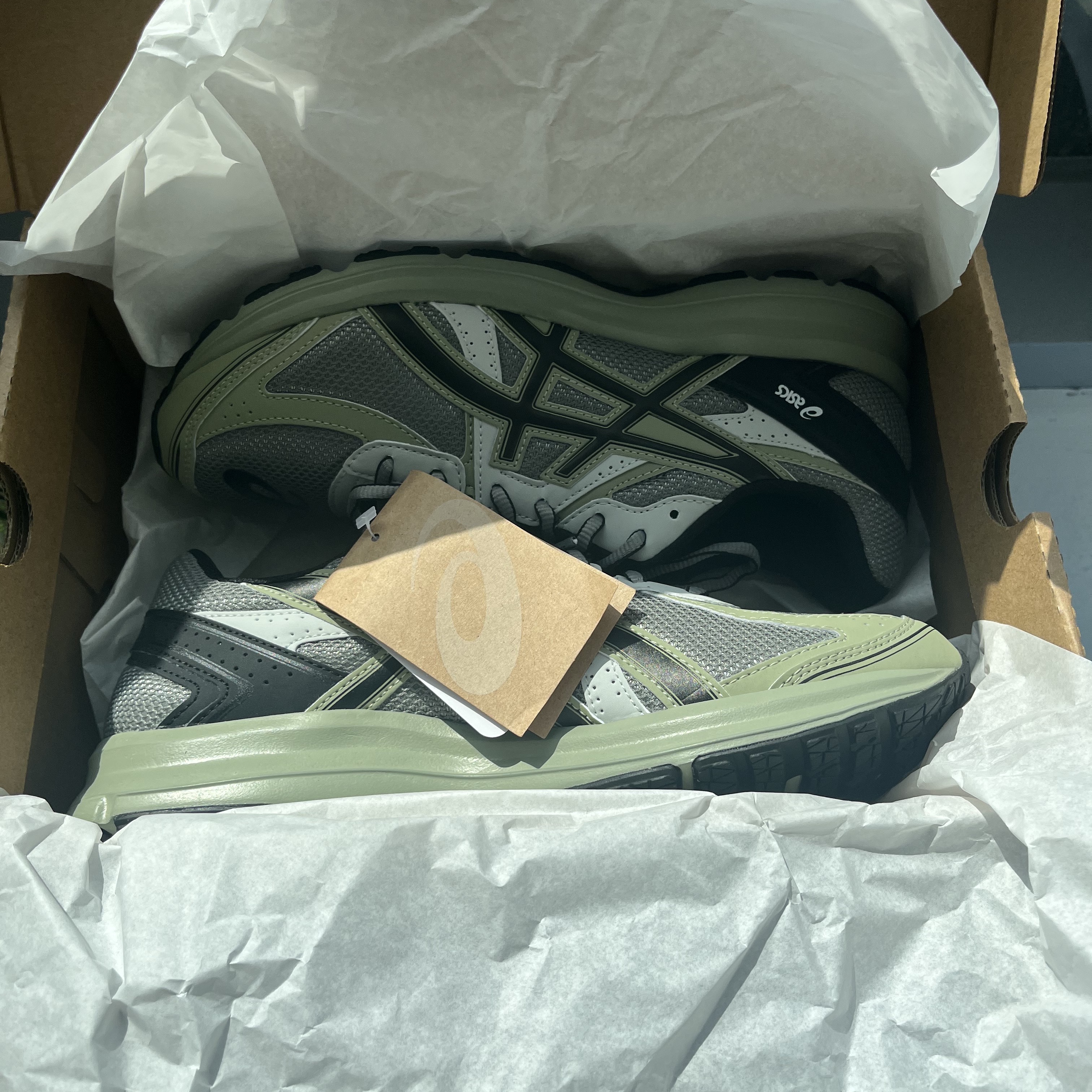 Asics Jog 100 S Sheet Rock - 2E Wide 착용 스타일