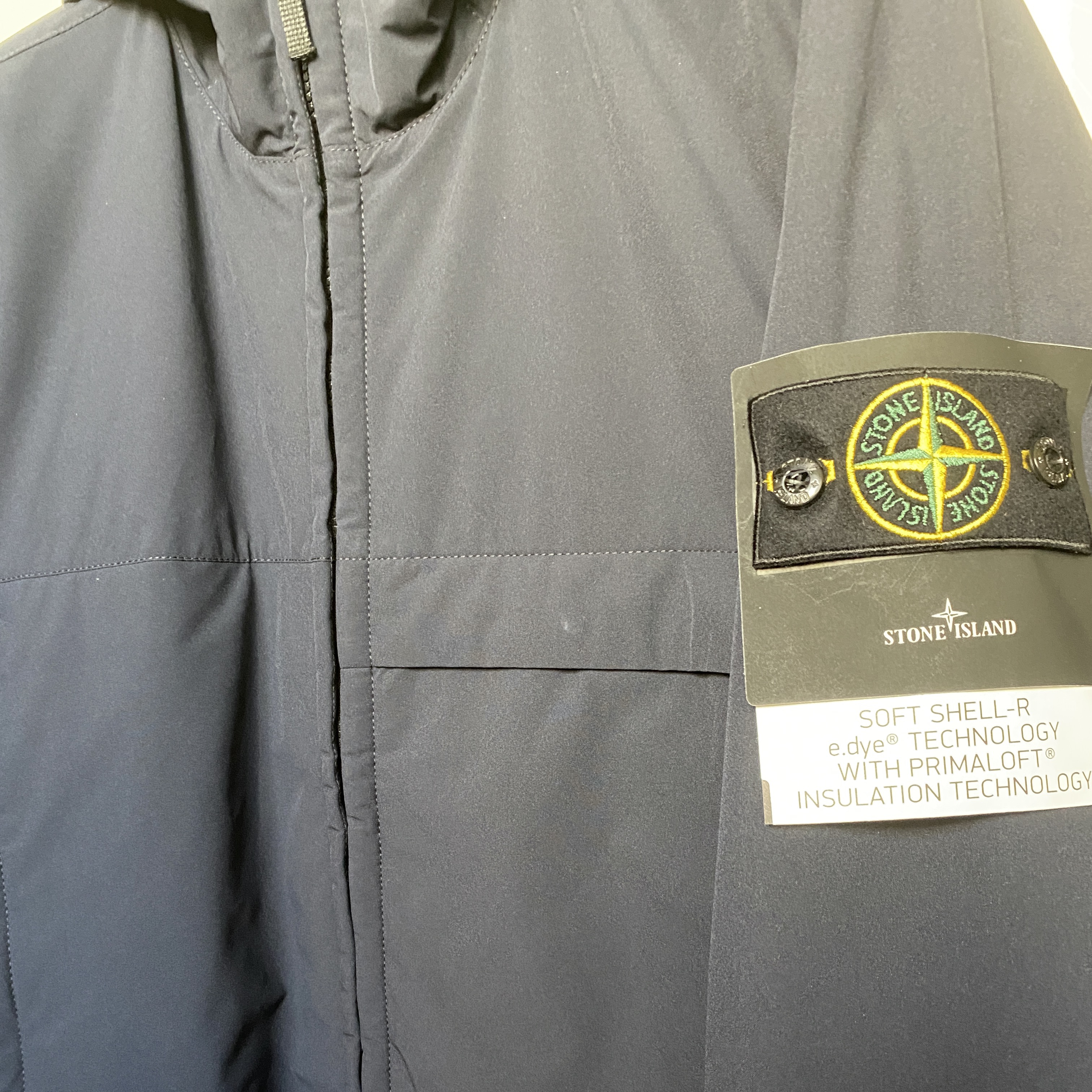 Stone Island 40527 Soft Shell-R E.DYE Pure Insulation Technology Primaloft Jacket Navy Blue - 22FW 착용 스타일