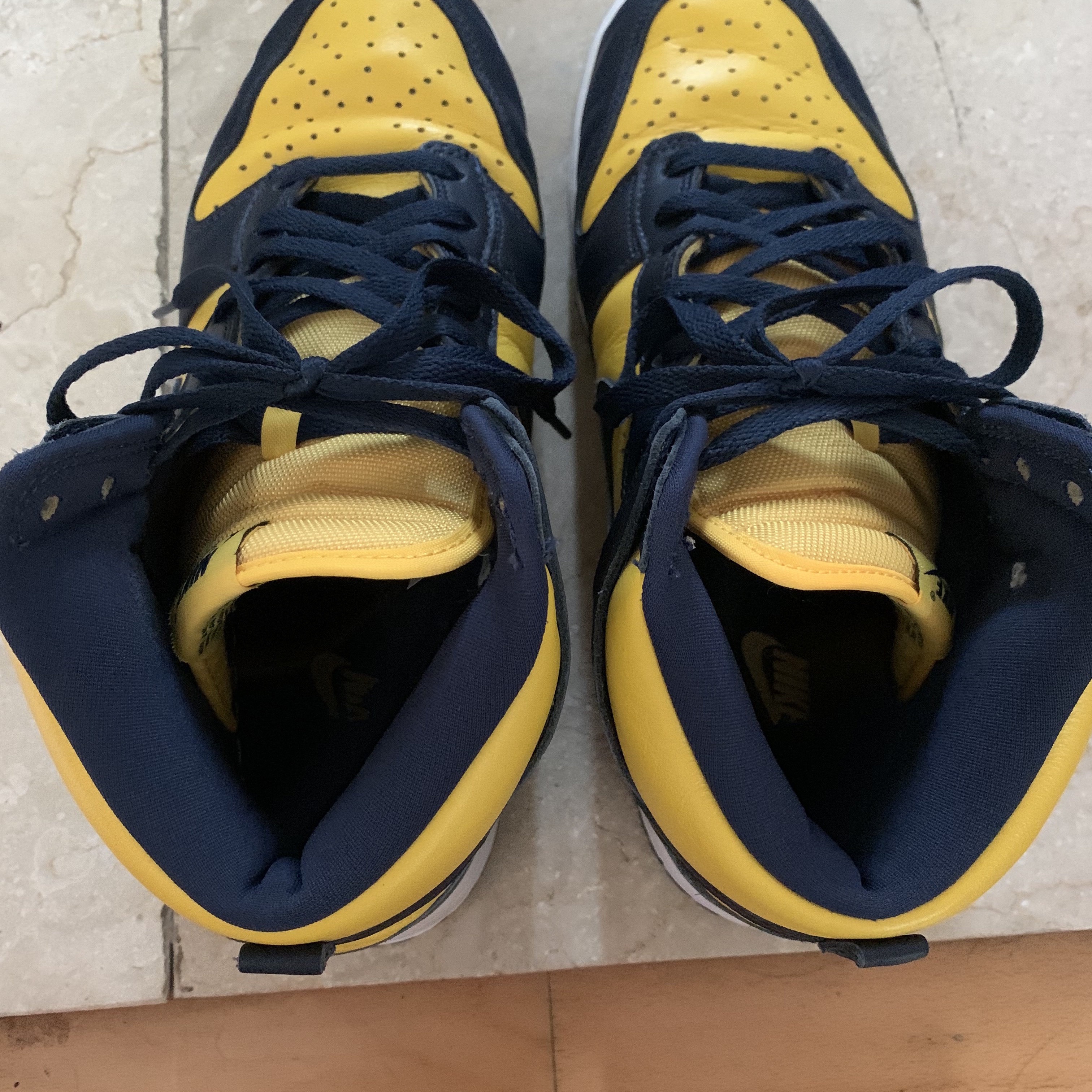 Nike Dunk High SP Maize & Blue 착용 스타일