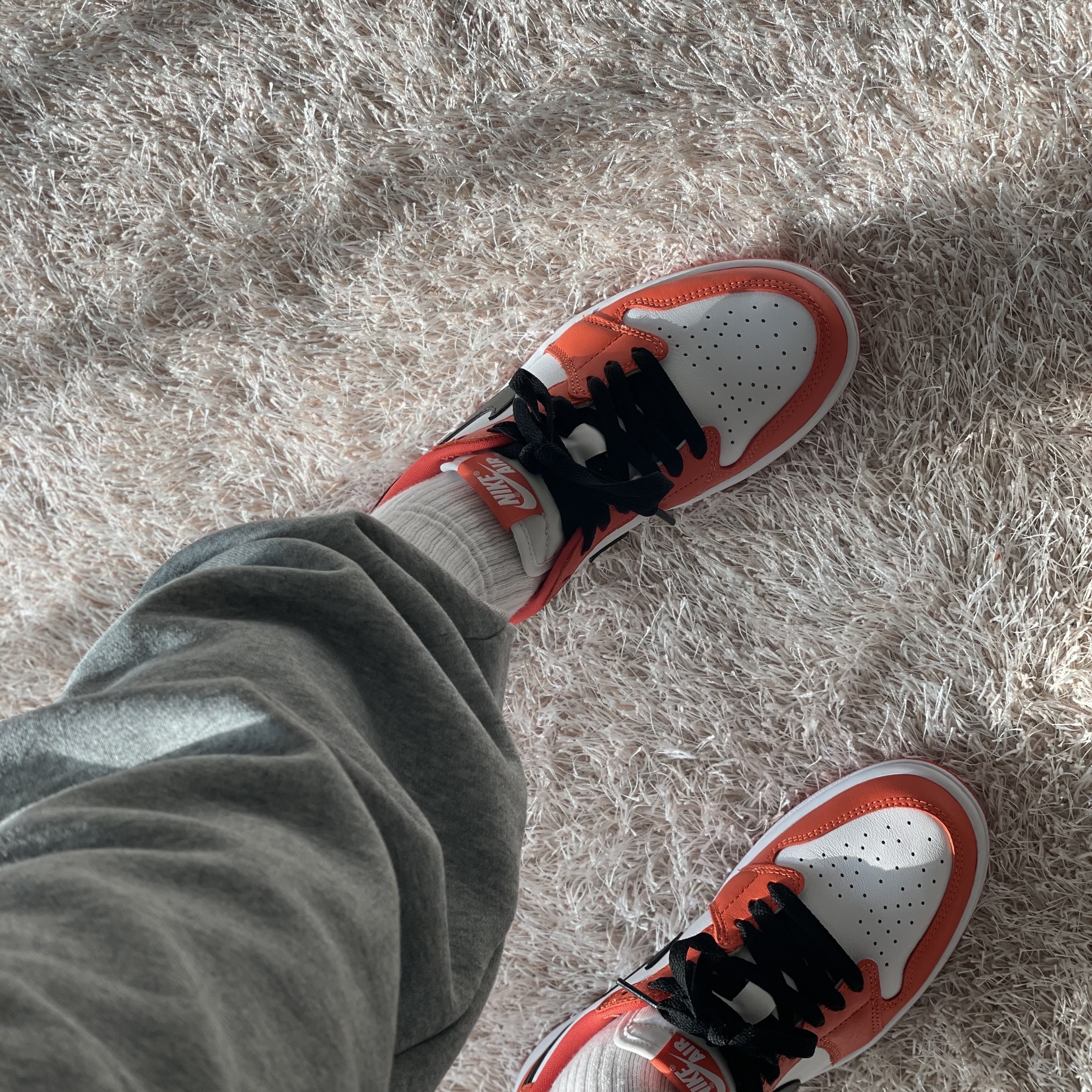 (W) Jordan 1 Low OG Starfish 착용 스타일 - 3