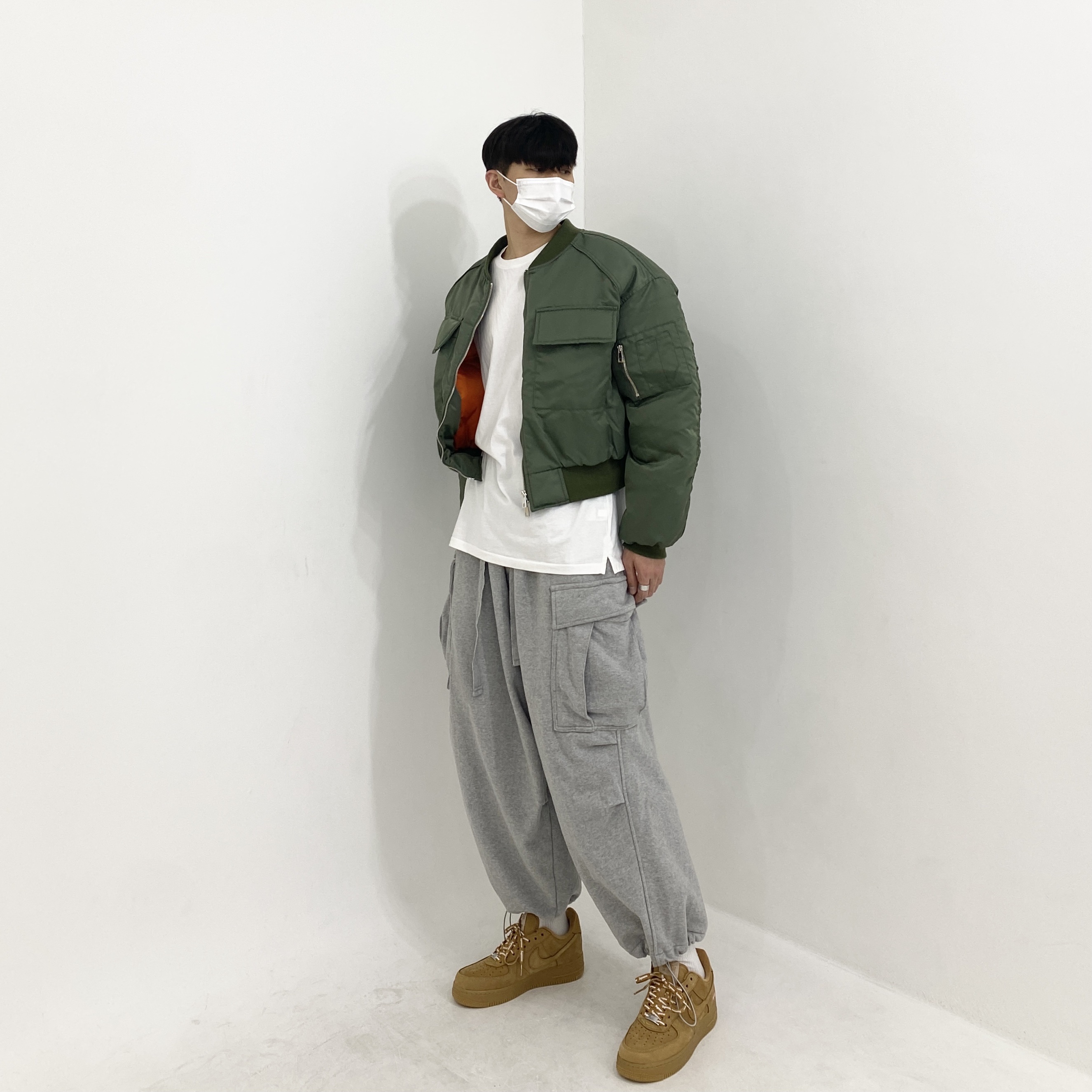 Nike x Supreme Air Force 1 Low Flax 착용 스타일