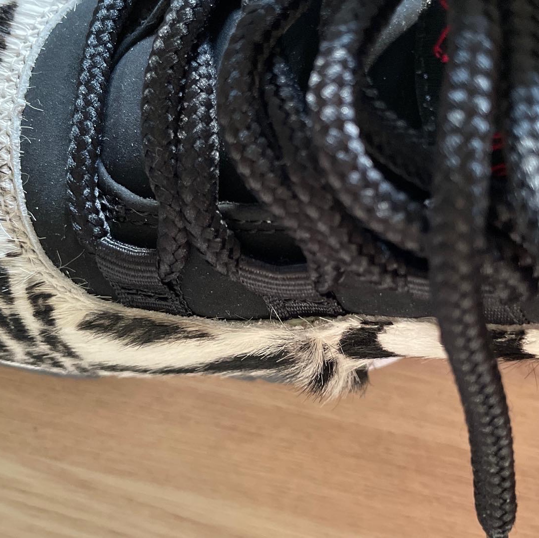 (W) Jordan 11 Retro Animal Instinct Black White 착용 스타일 - 5