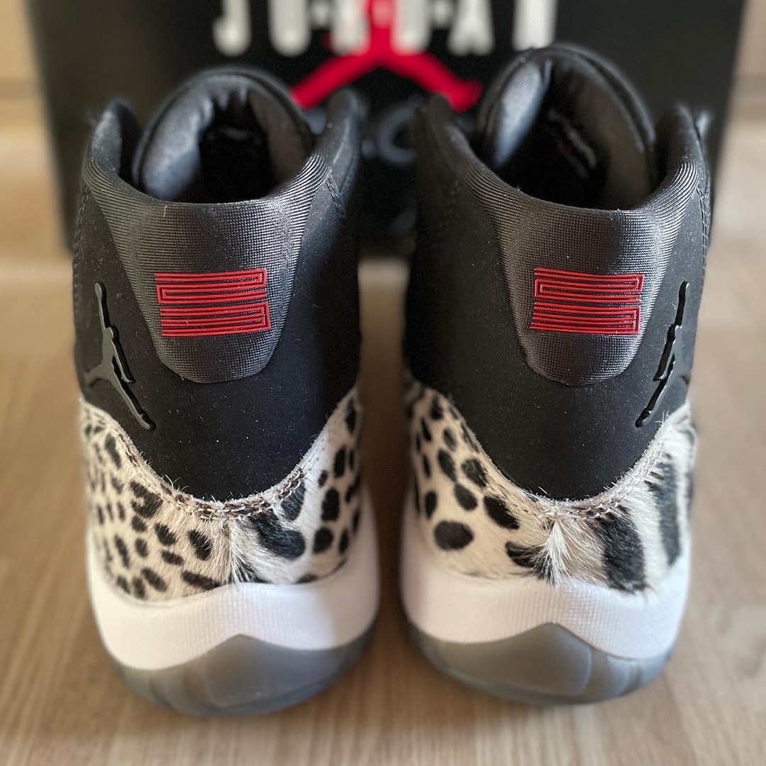 (W) Jordan 11 Retro Animal Instinct Black White 착용 스타일 - 3