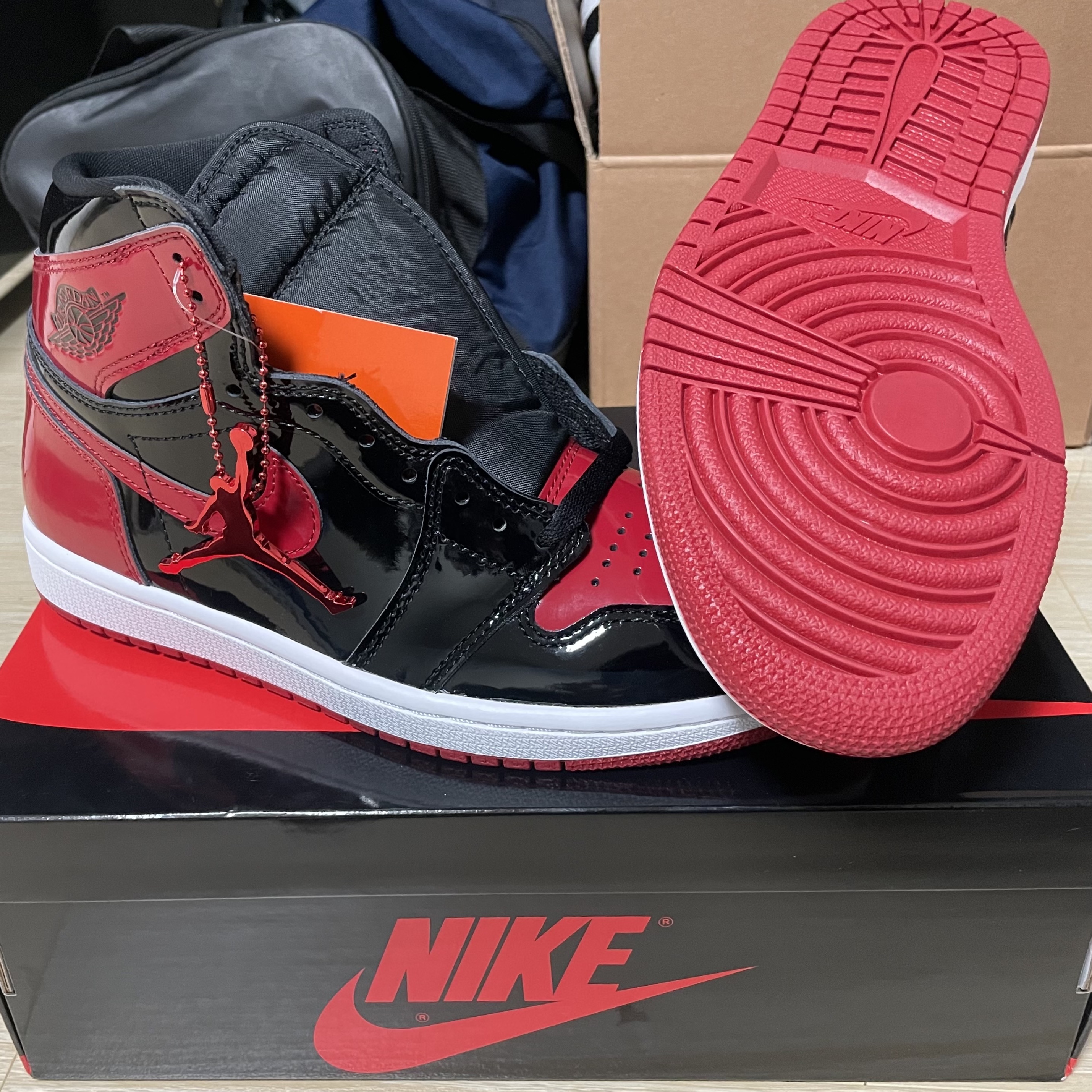 Jordan 1 Retro High OG Patent Bred, (GS) Jordan 1 Retro High OG Patent Bred 착용 스타일