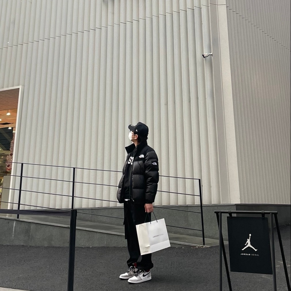 Jordan 1 Retro High OG Light Smoke Grey 착용 스타일