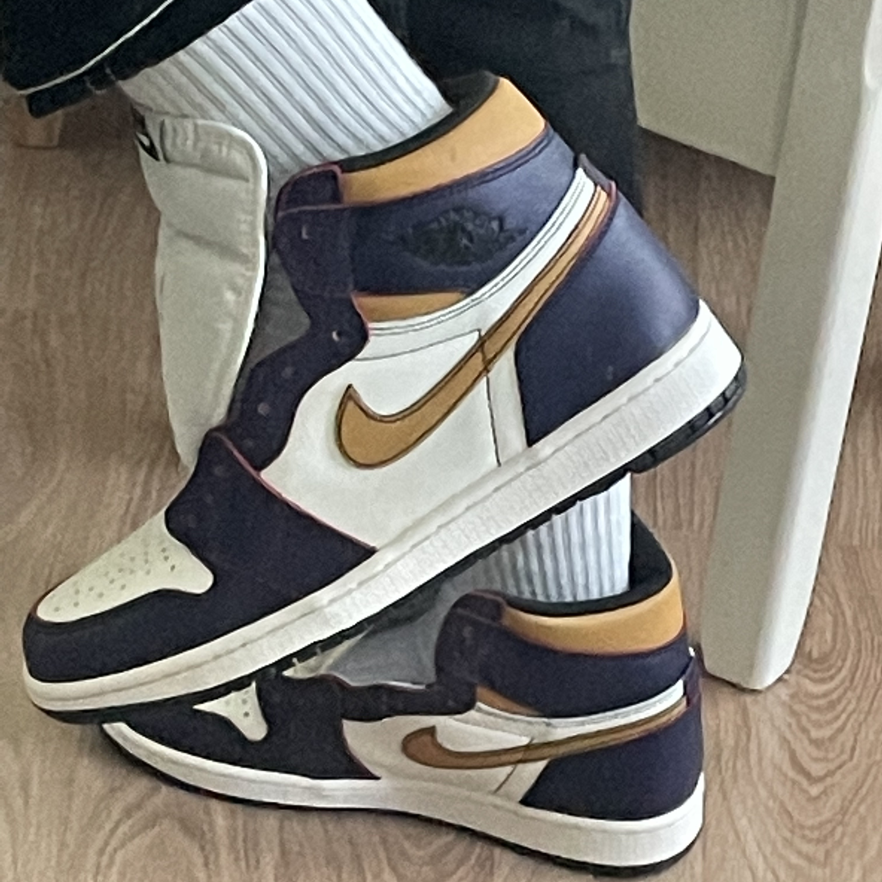 Jordan 1 Retro High OG Defiant SB LA to Chicago 착용 스타일 - 1