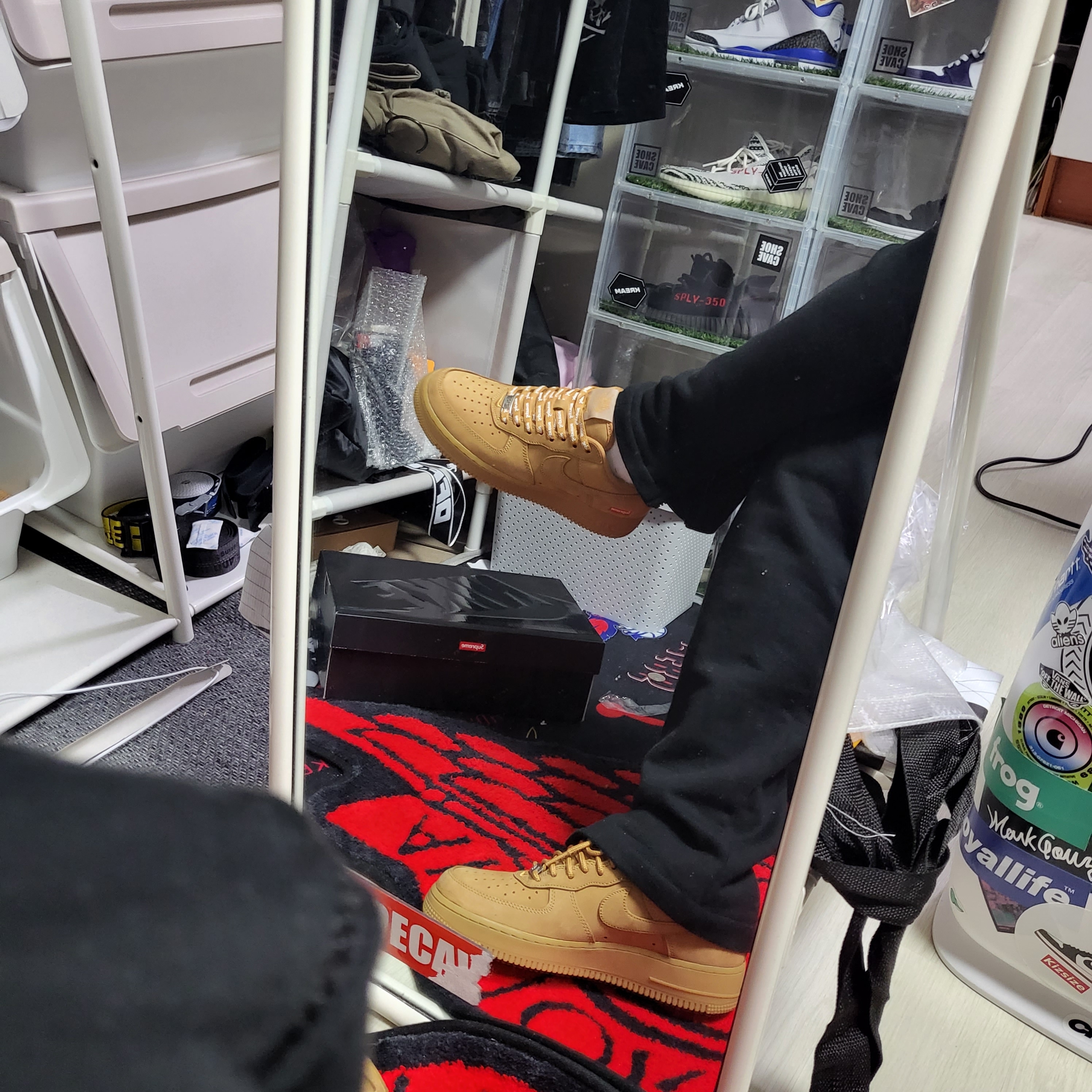 Nike x Supreme Air Force 1 Low Flax 착용 스타일 - 2