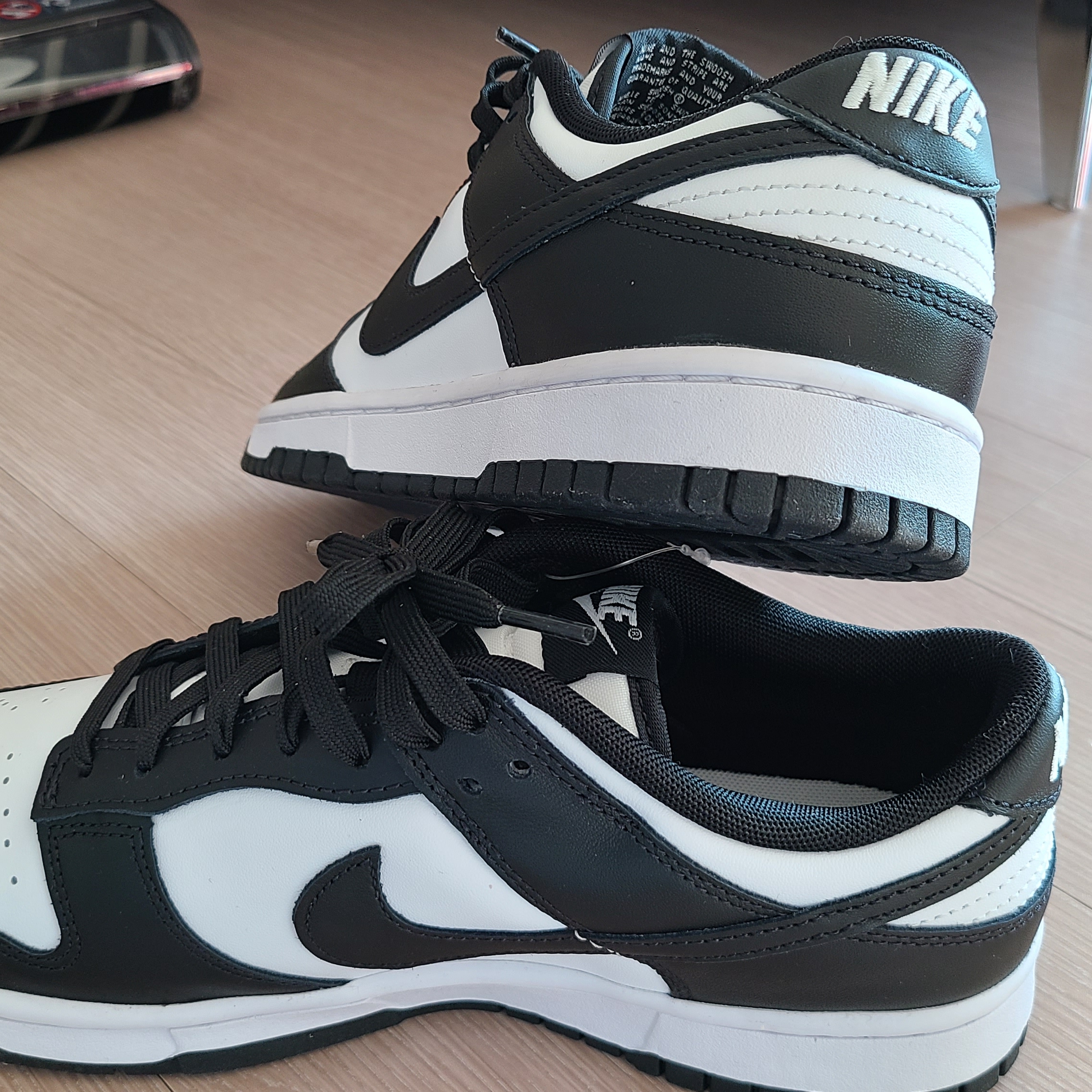 Nike Dunk Low Retro Black 착용 스타일 - 1