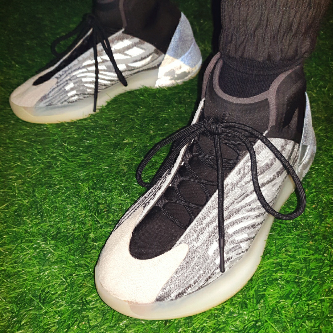 Adidas Yeezy QNTM Lifestyle 착용 스타일 - 5