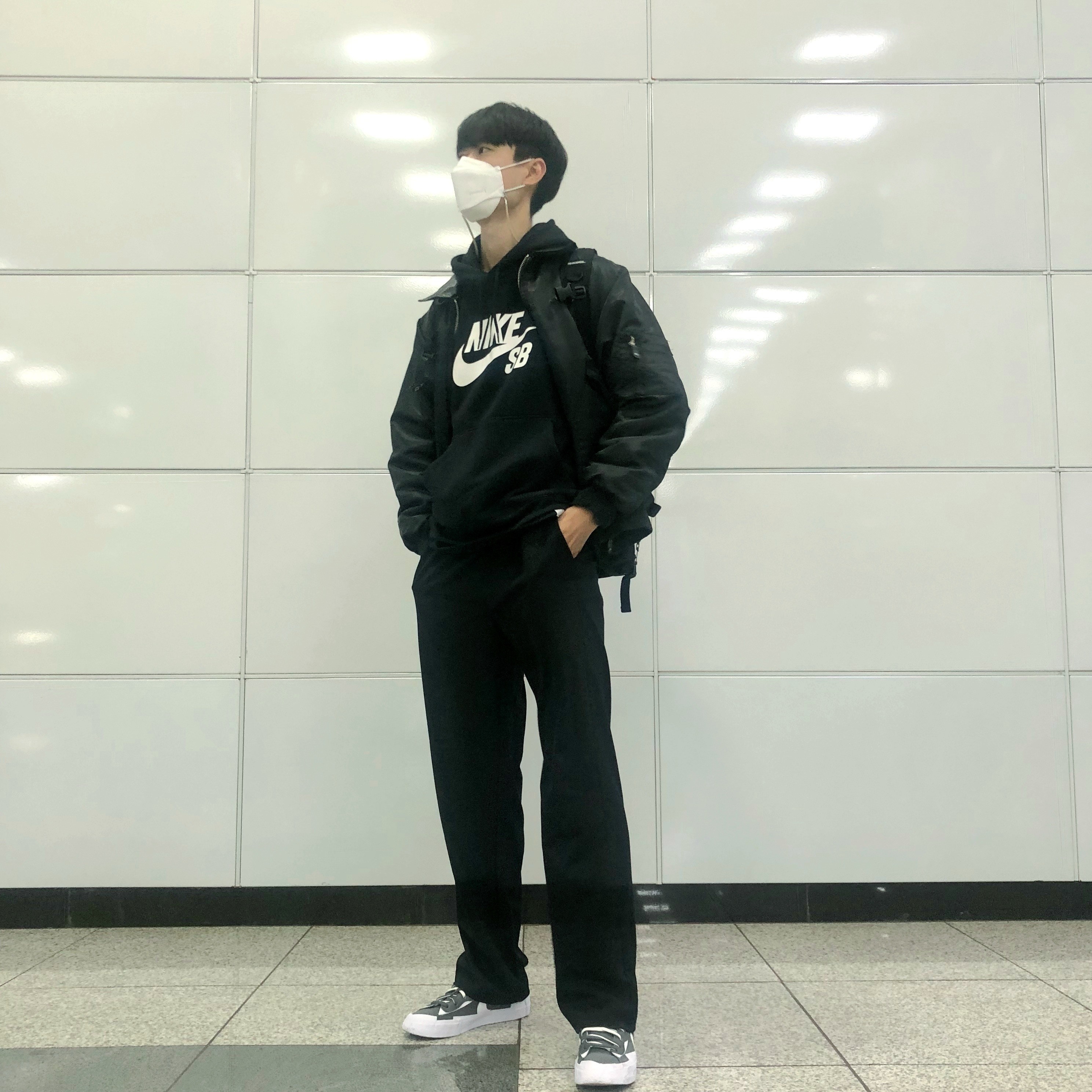Nike x Sacai Blazer Low Iron Grey 착용 스타일