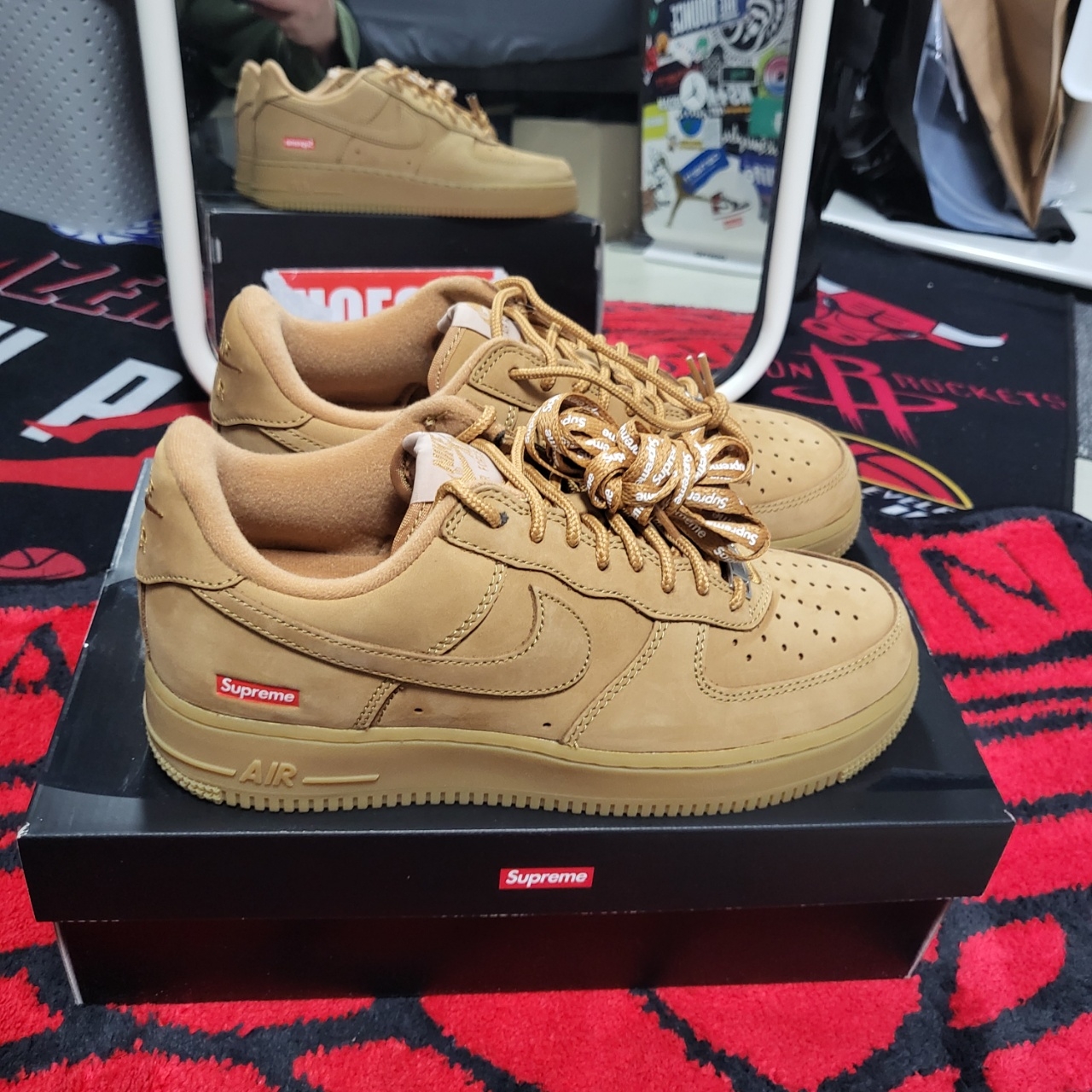 Nike x Supreme Air Force 1 Low Flax 착용 스타일 - 4