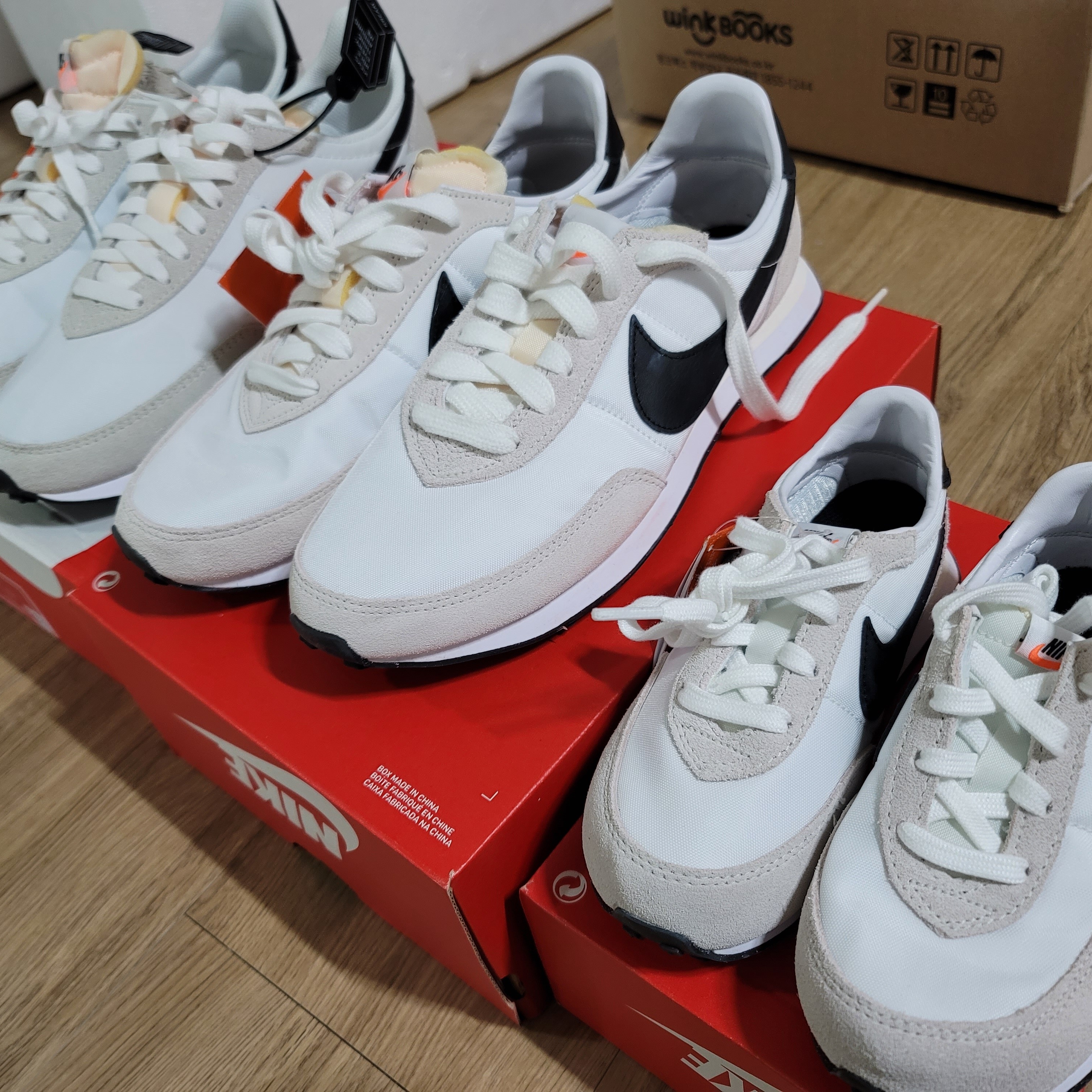 Nike Waffle Trainer 2 Black Sail, (PS) Nike Waffle Trainer 2 White Black 착용 스타일 - 2