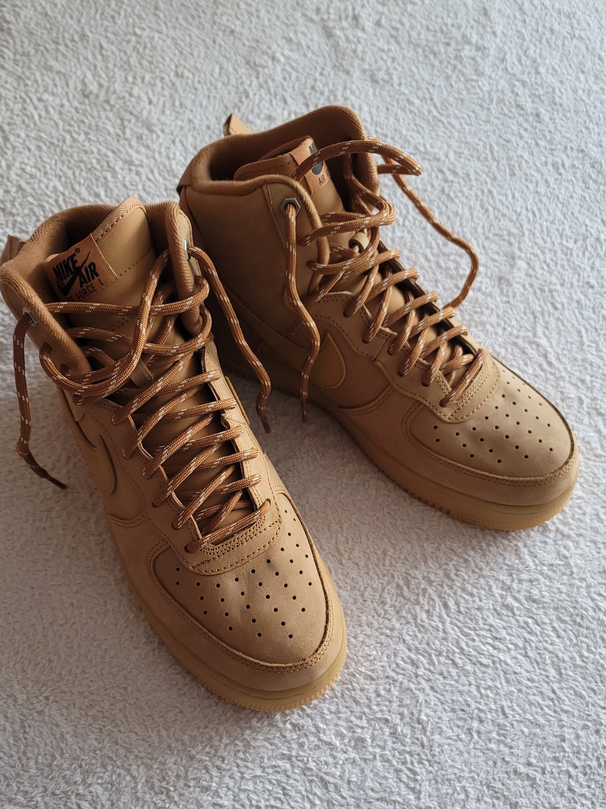 Nike Air Force 1 High Flax 착용 스타일 - 2