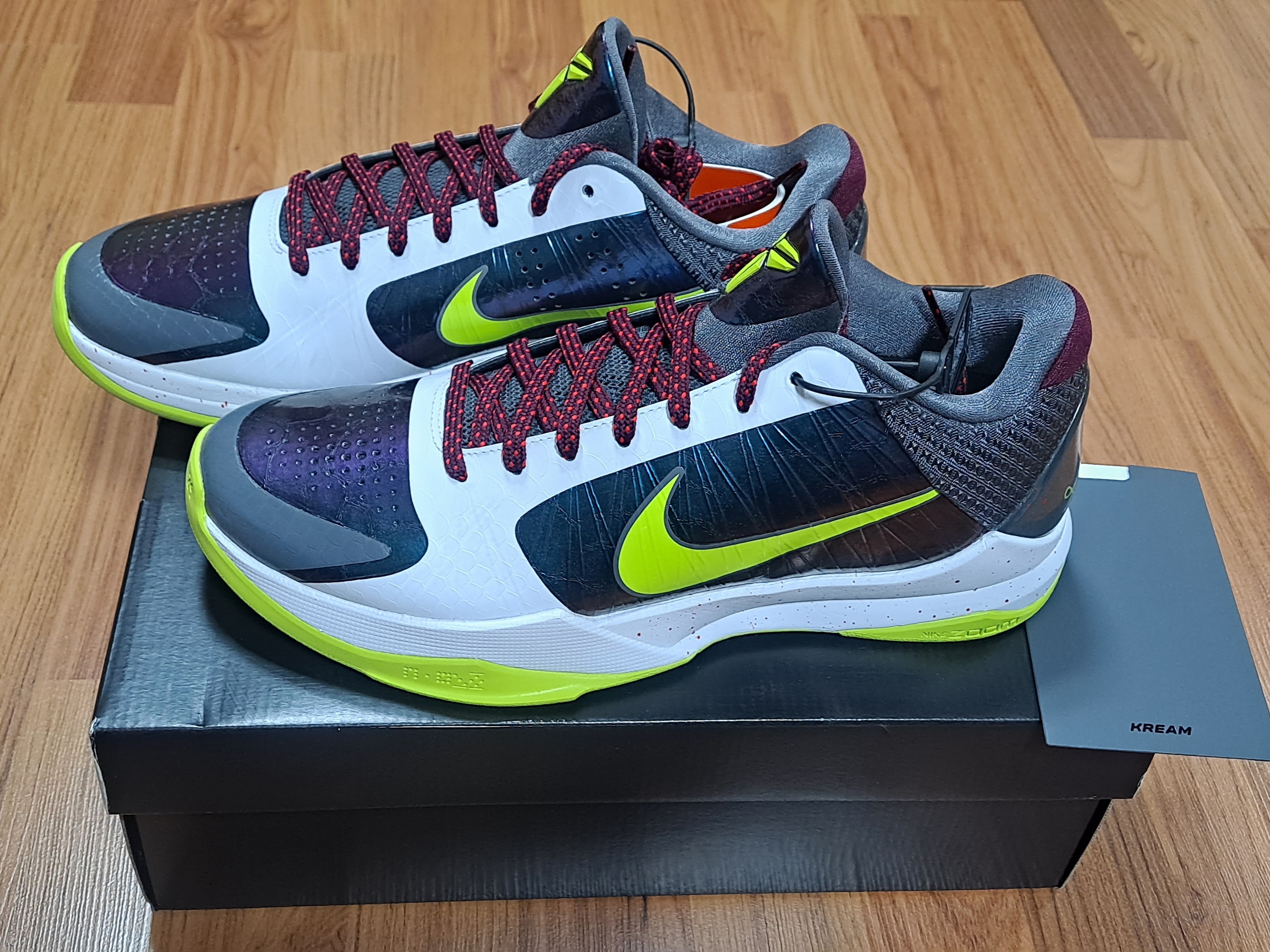 Nike Kobe 5 Protro Chaos 착용 스타일 - 2