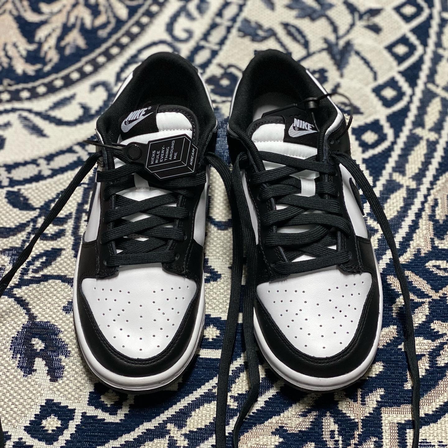 Nike Dunk Low Retro Black 착용 스타일 - 2