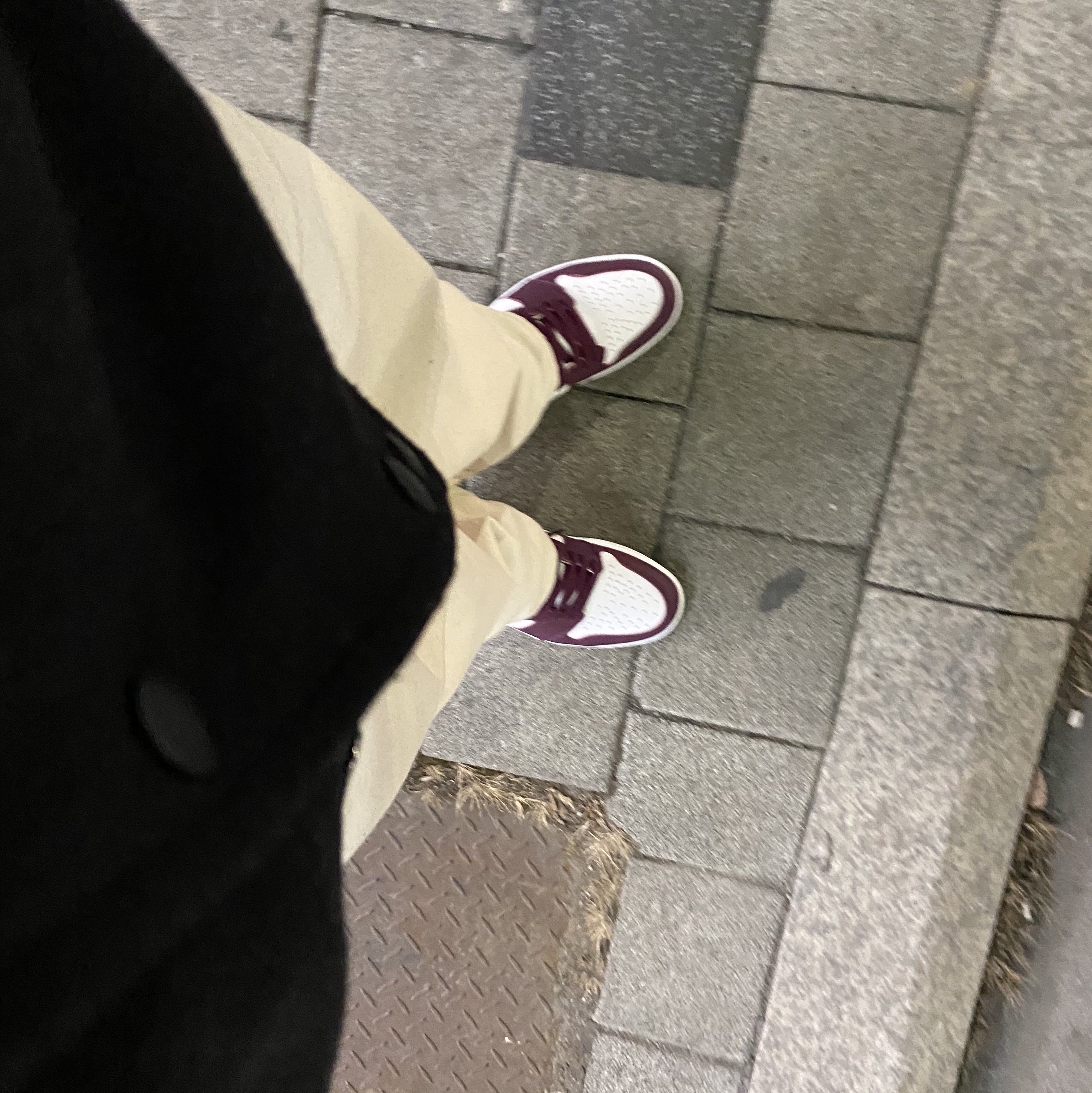 Jordan 1 Retro High OG Bordeaux 착용 스타일