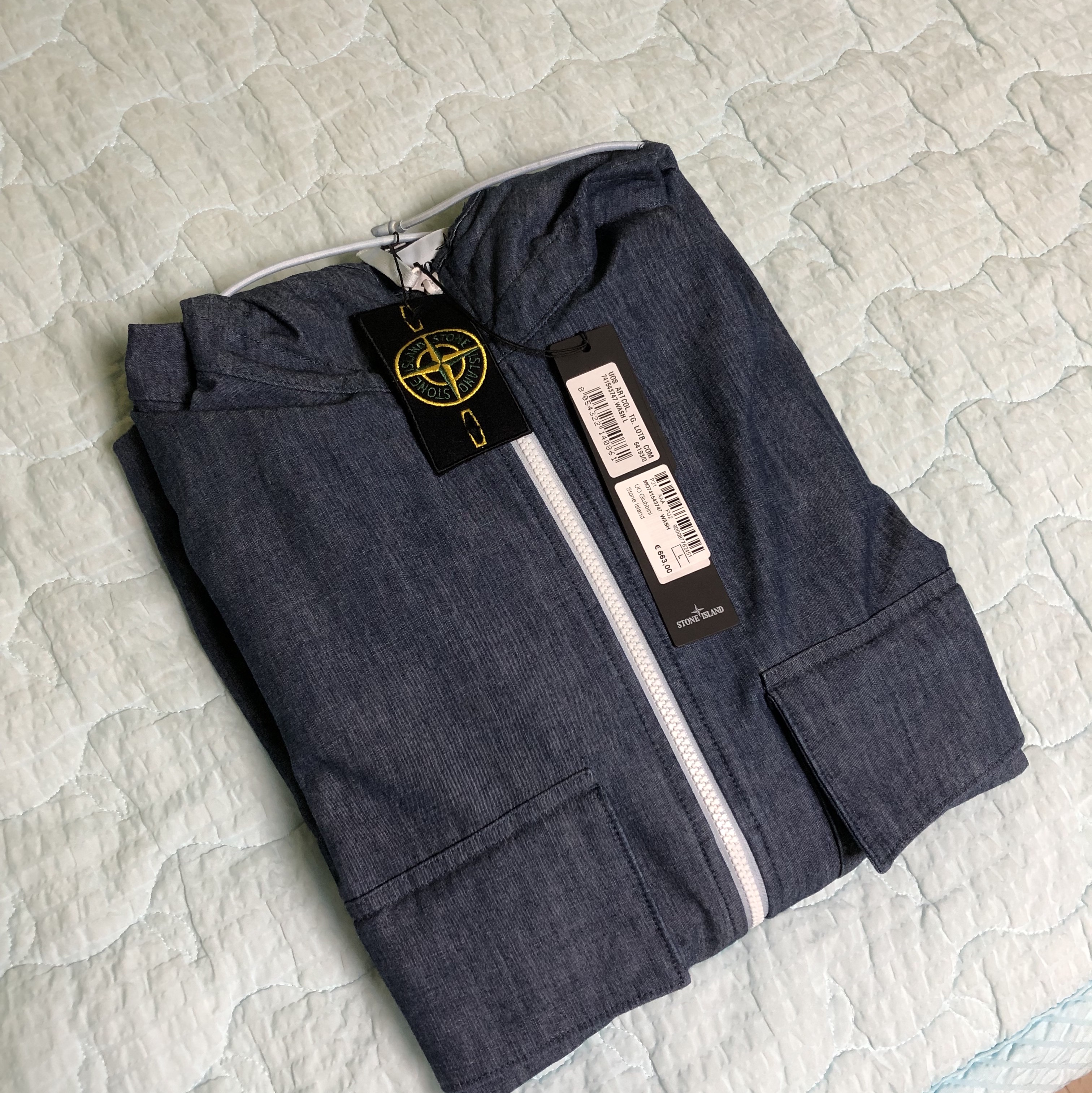 Stone Island 43747 Mac Chambray 3L Hooded Jacket Wash - 21SS 착용 스타일