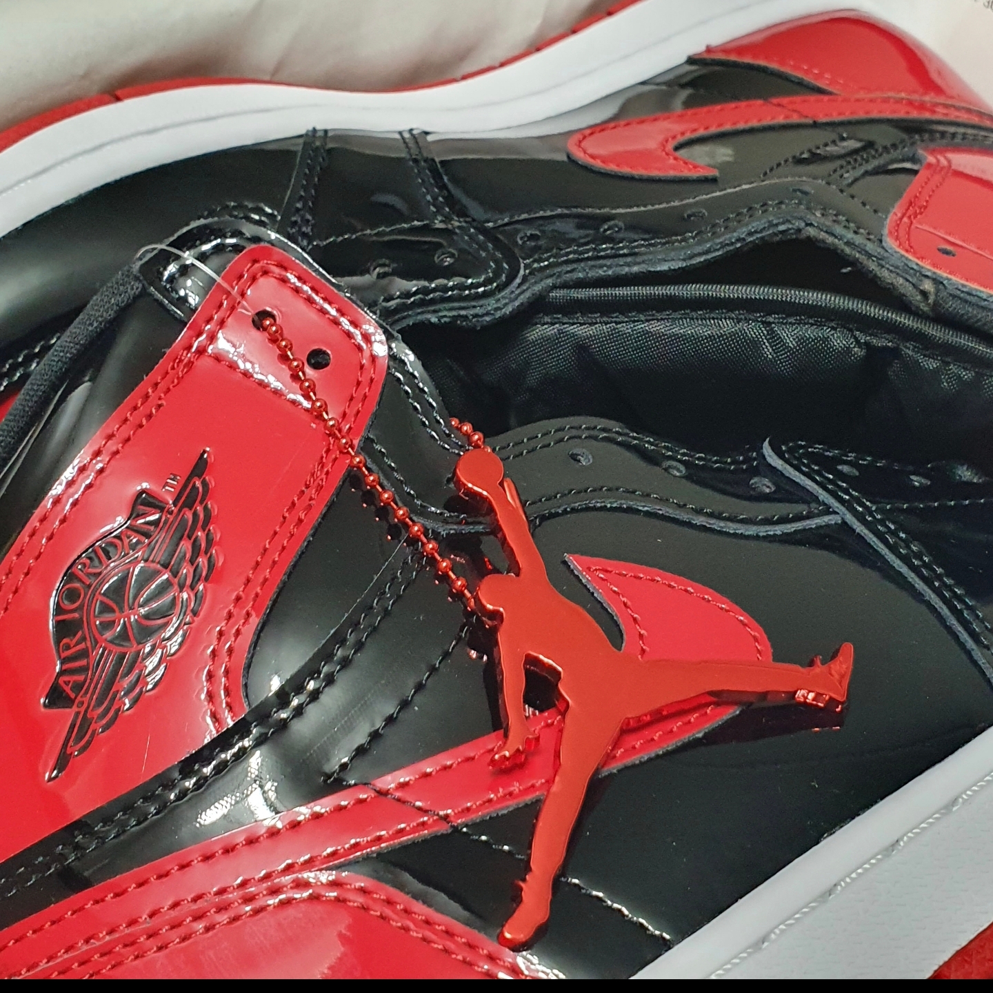 Jordan 1 Retro High OG Patent Bred 착용 스타일 - 3
