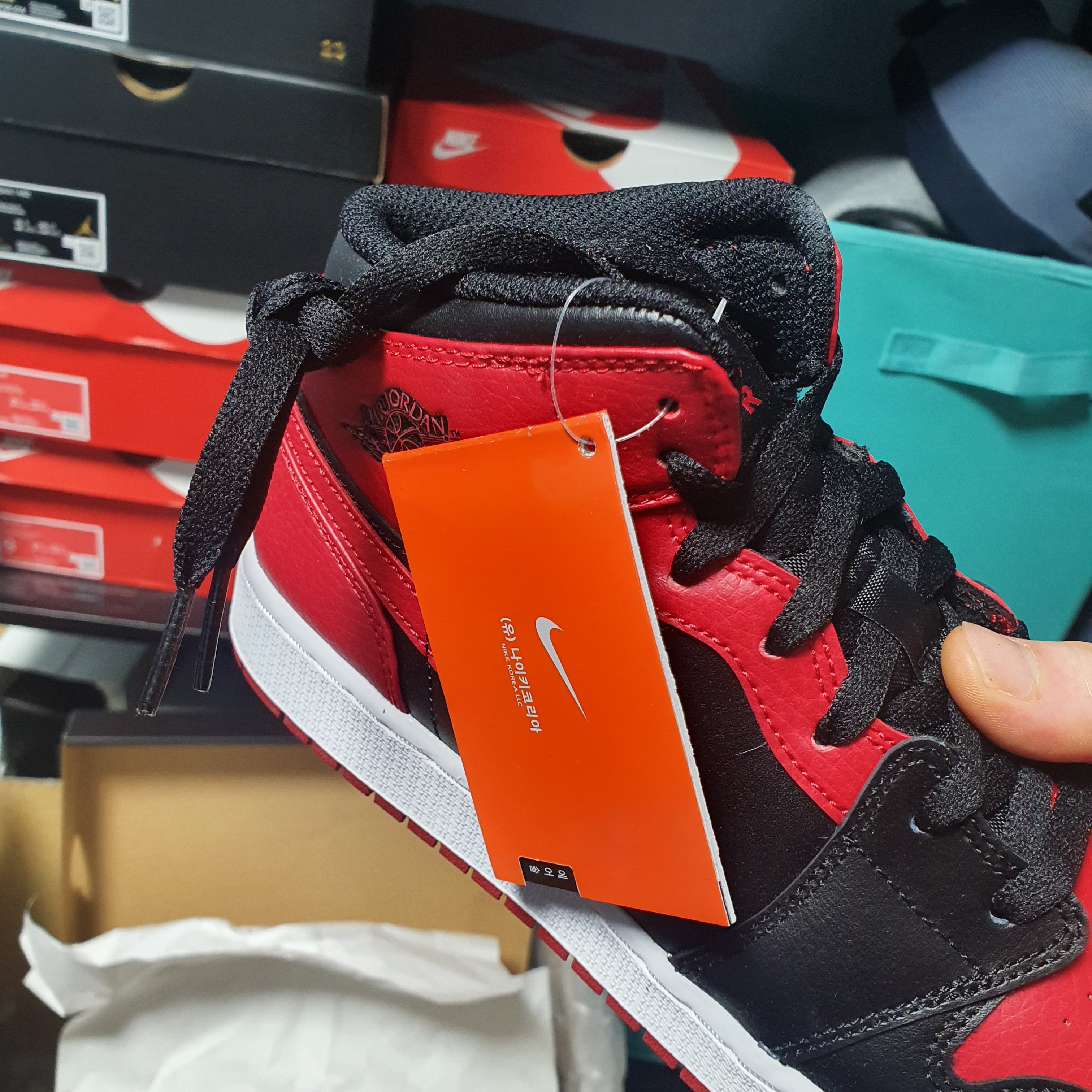 Jordan 1 Mid Bred Banned 2020 착용 스타일