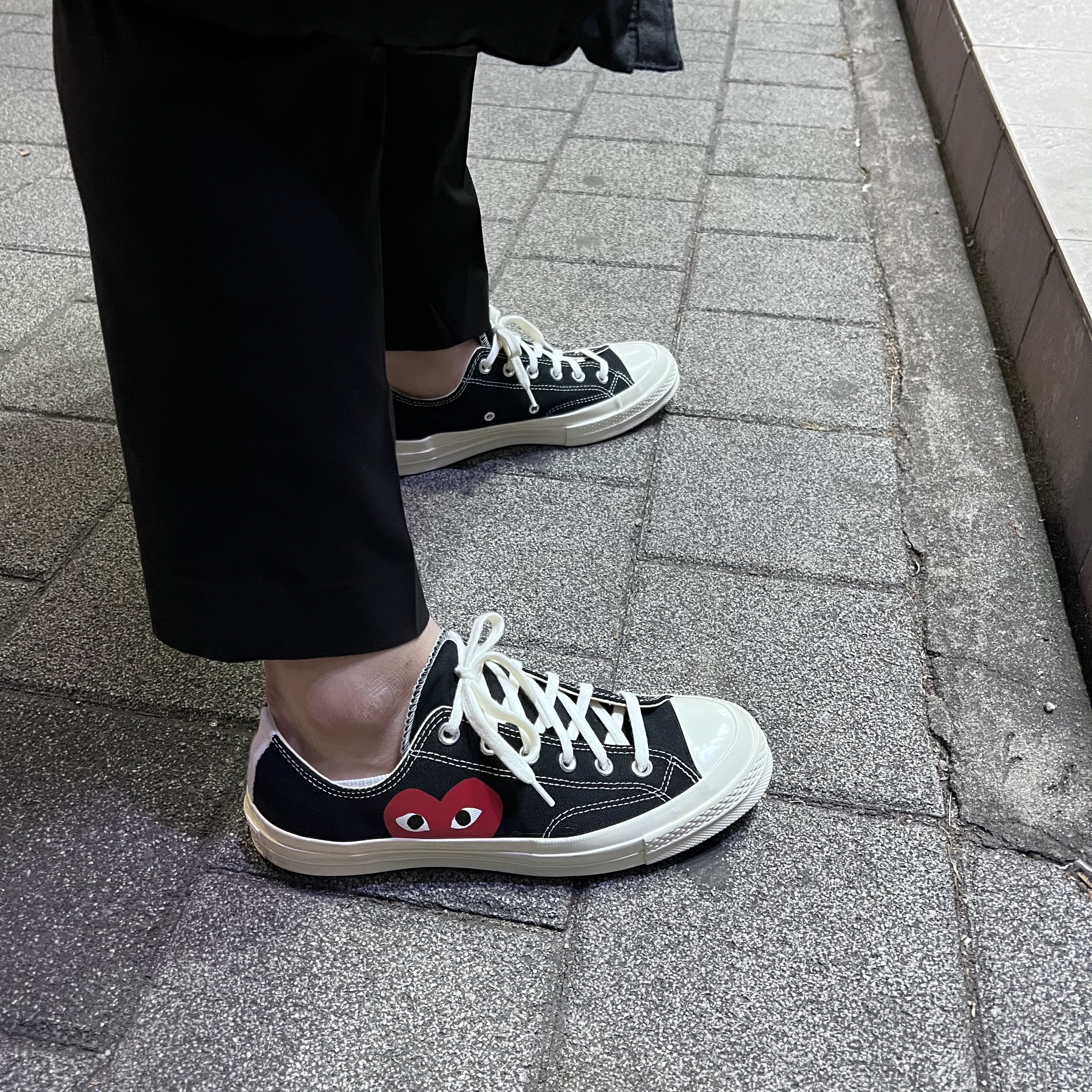 Converse x Play Comme des Garcons Chuck 70 Ox Black 착용 스타일