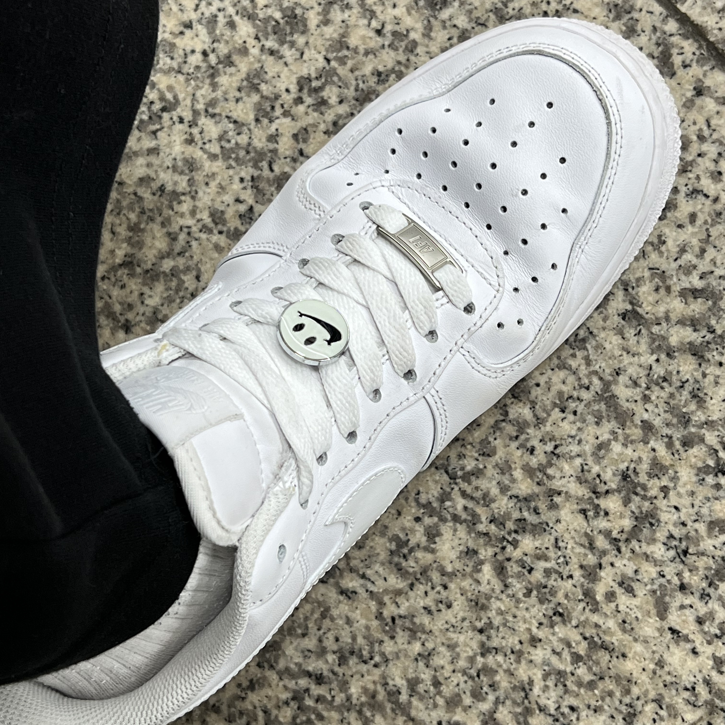 Nike Air Force 1 '07 Low White 착용 스타일