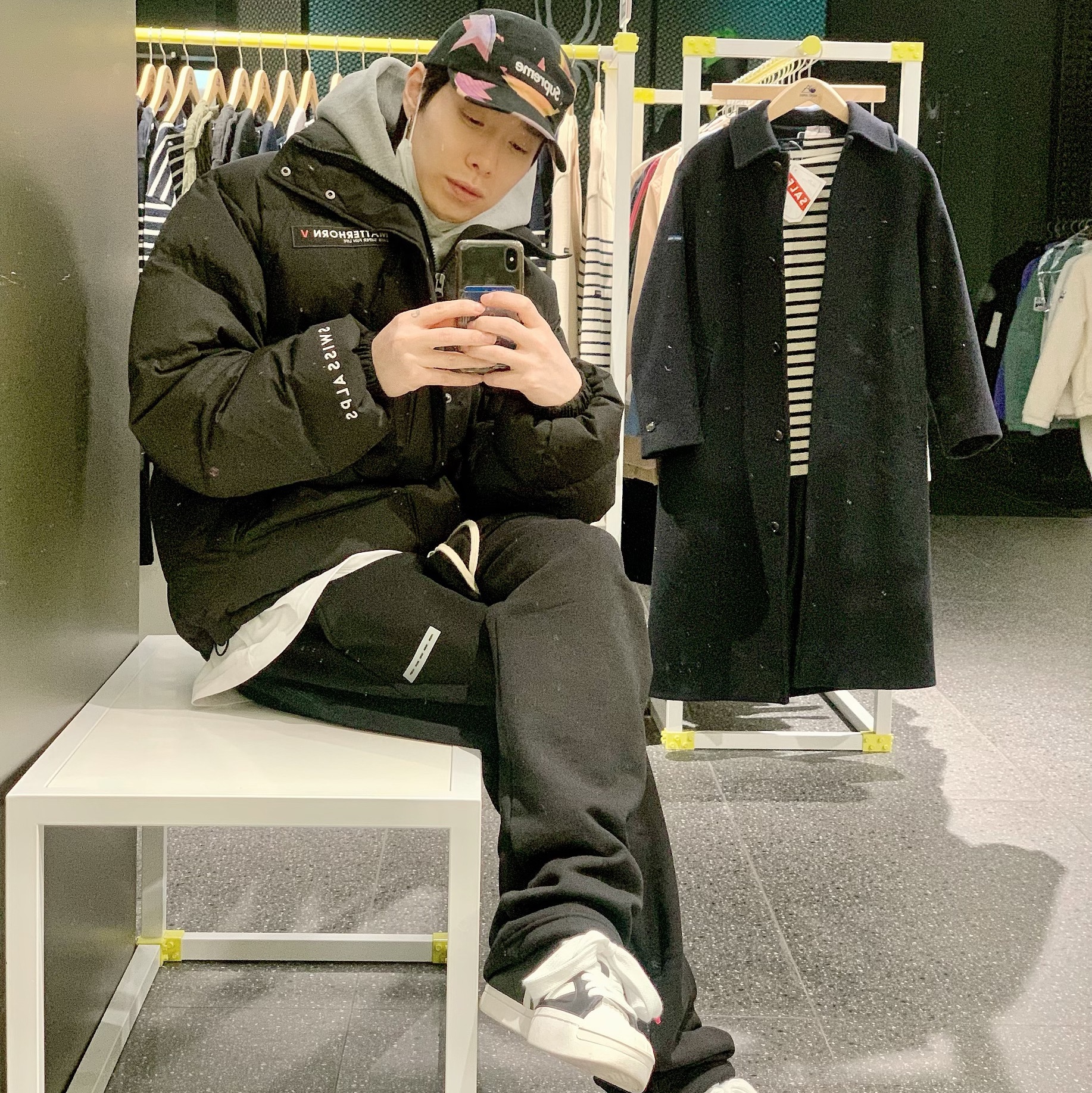 Y-3 Yohji Star Black White 착용 스타일