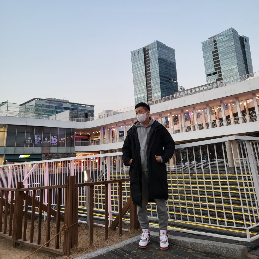 Jordan 4 Retro OG Fire Red 2020 착용 스타일