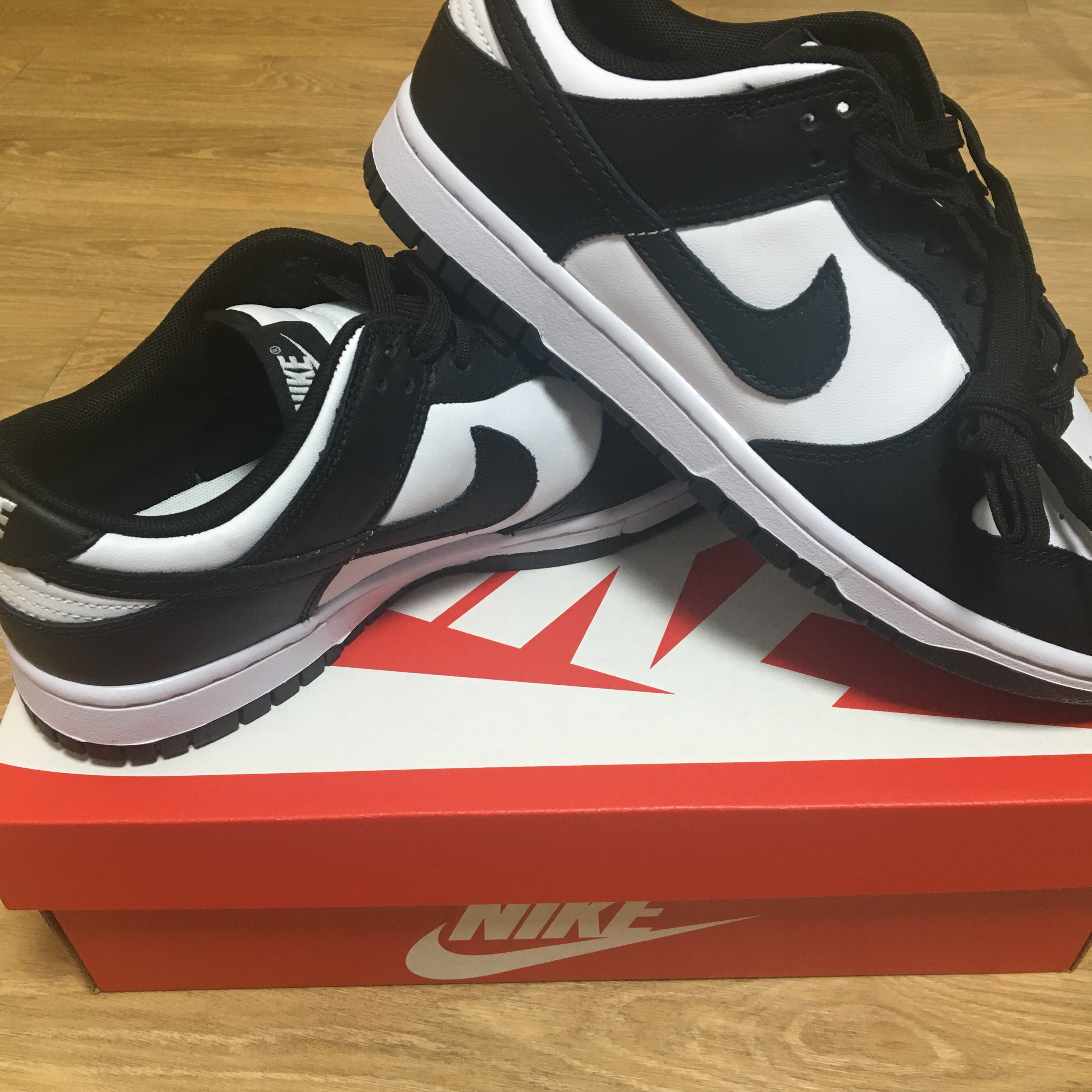 Nike Dunk Low Retro Black 착용 스타일 - 1