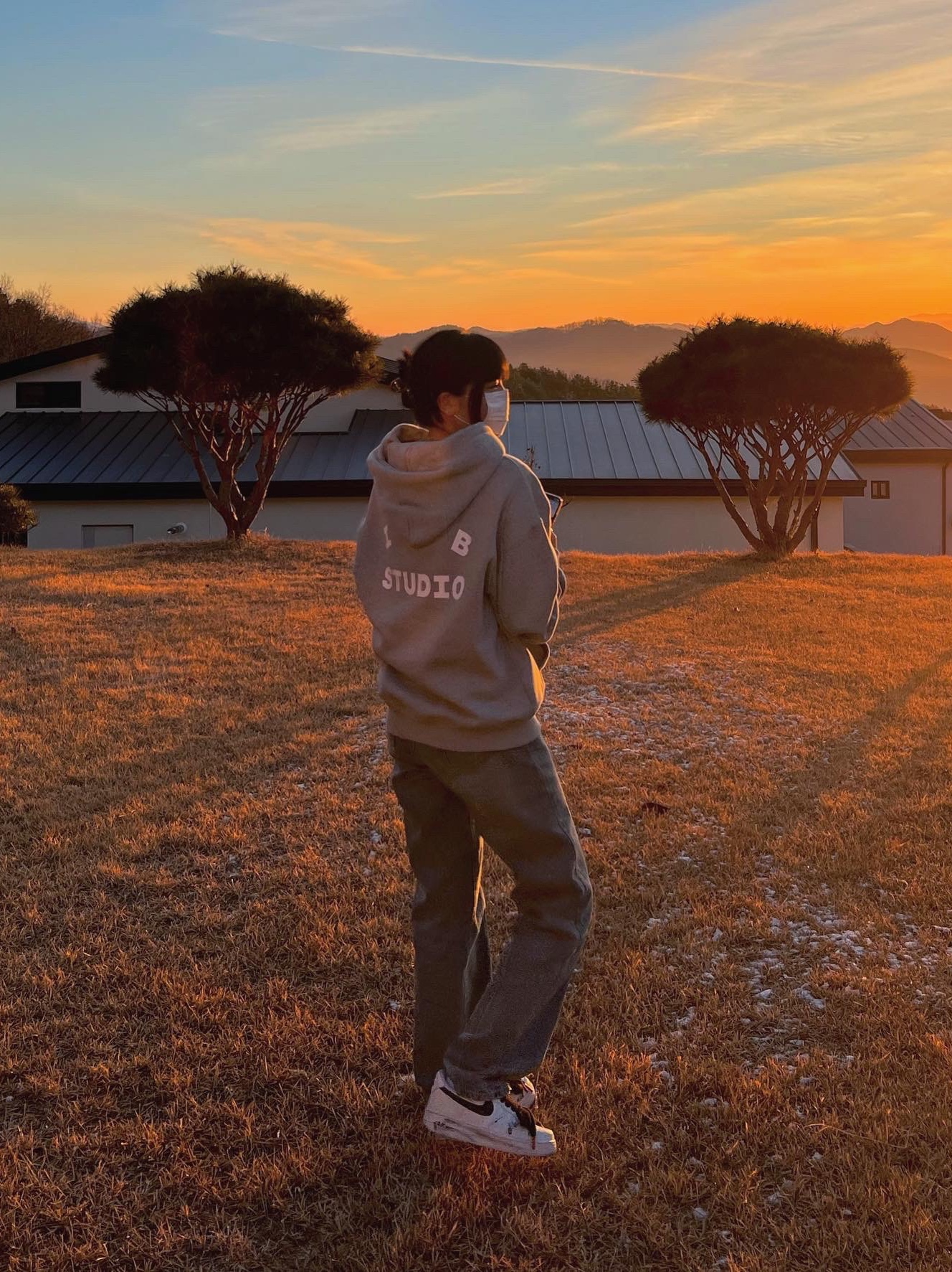IAB Studio Hoodie Gray - 21SS, Nike x Peaceminusone Air Force 1 Low Para-Noise 2.0 착용 스타일 - 1