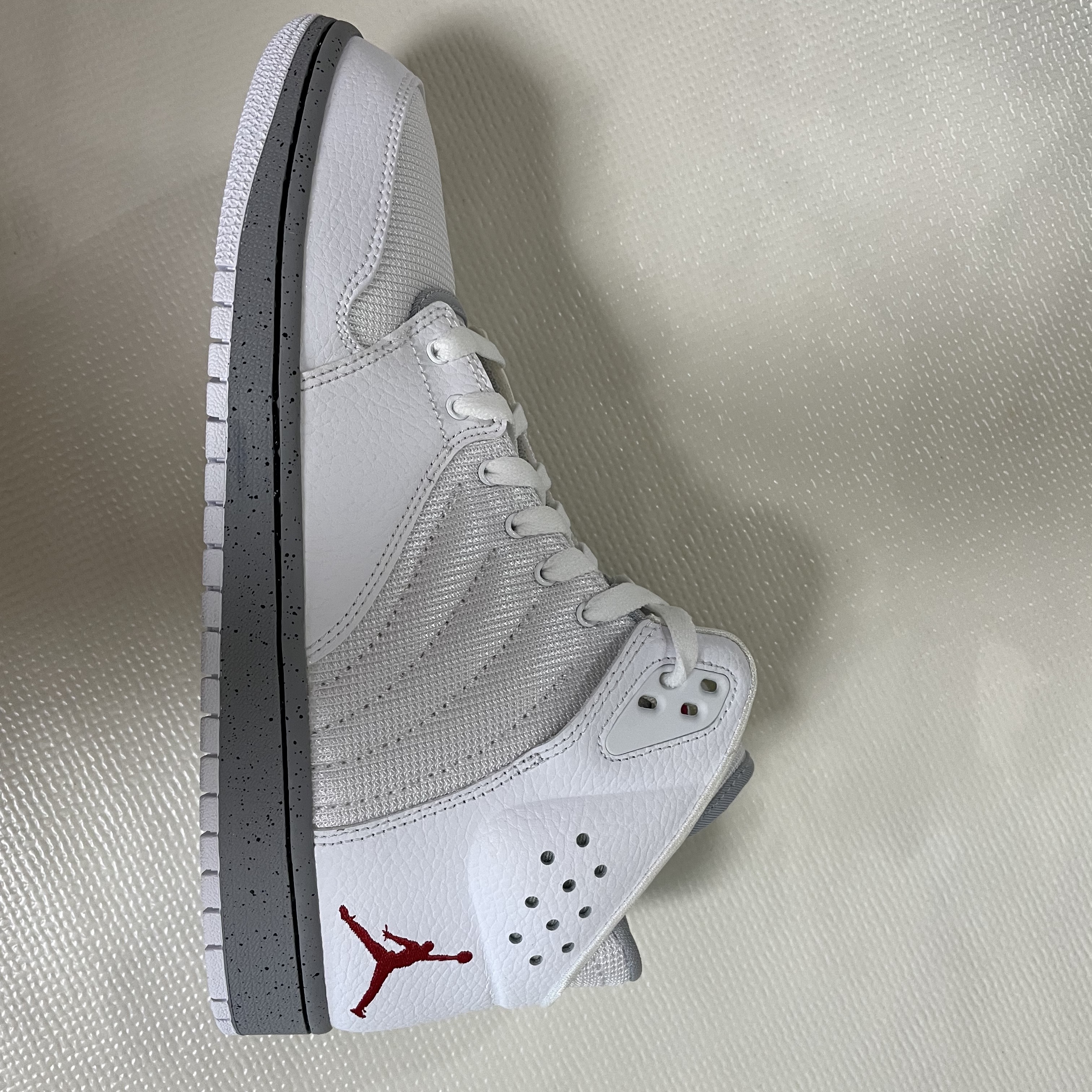Jordan 1 Flight 4 Premium White Golf Grey 착용 스타일 - 1