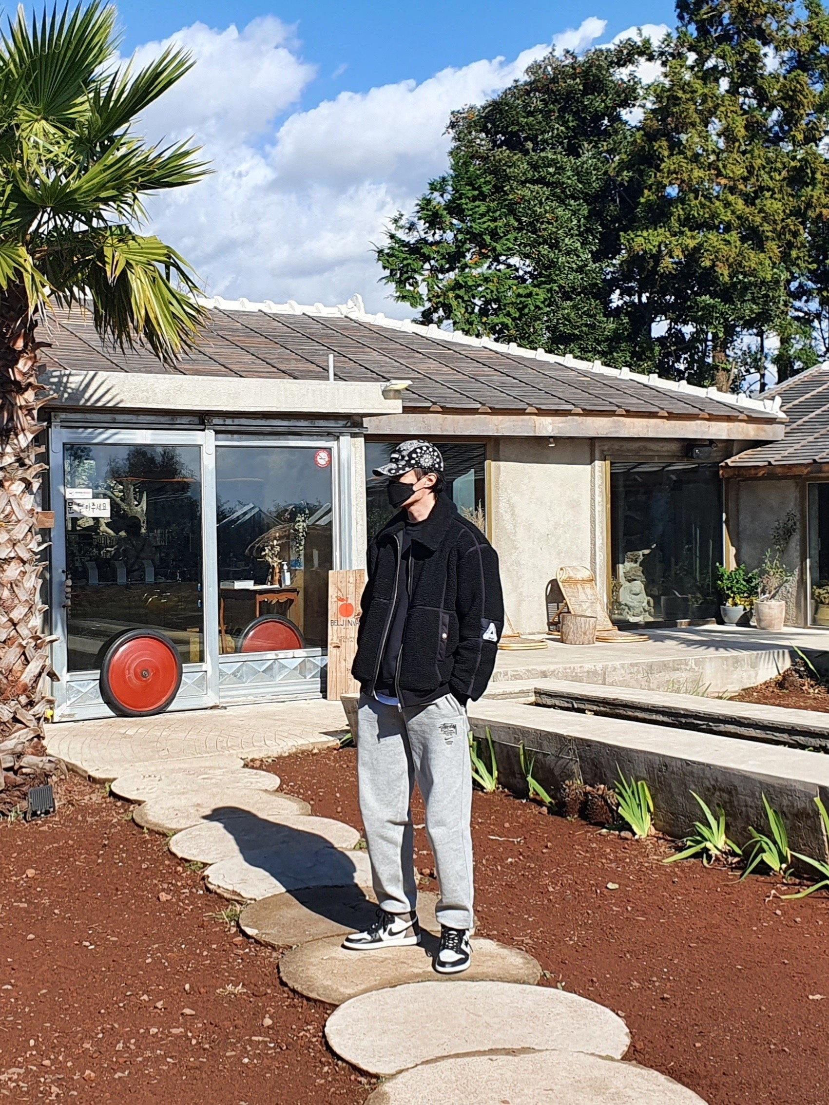 Palace Sherpa Flight Jacket Black - 21FW, Supreme Bandana Camp Cap Black - 21SS 착용 스타일 - 1