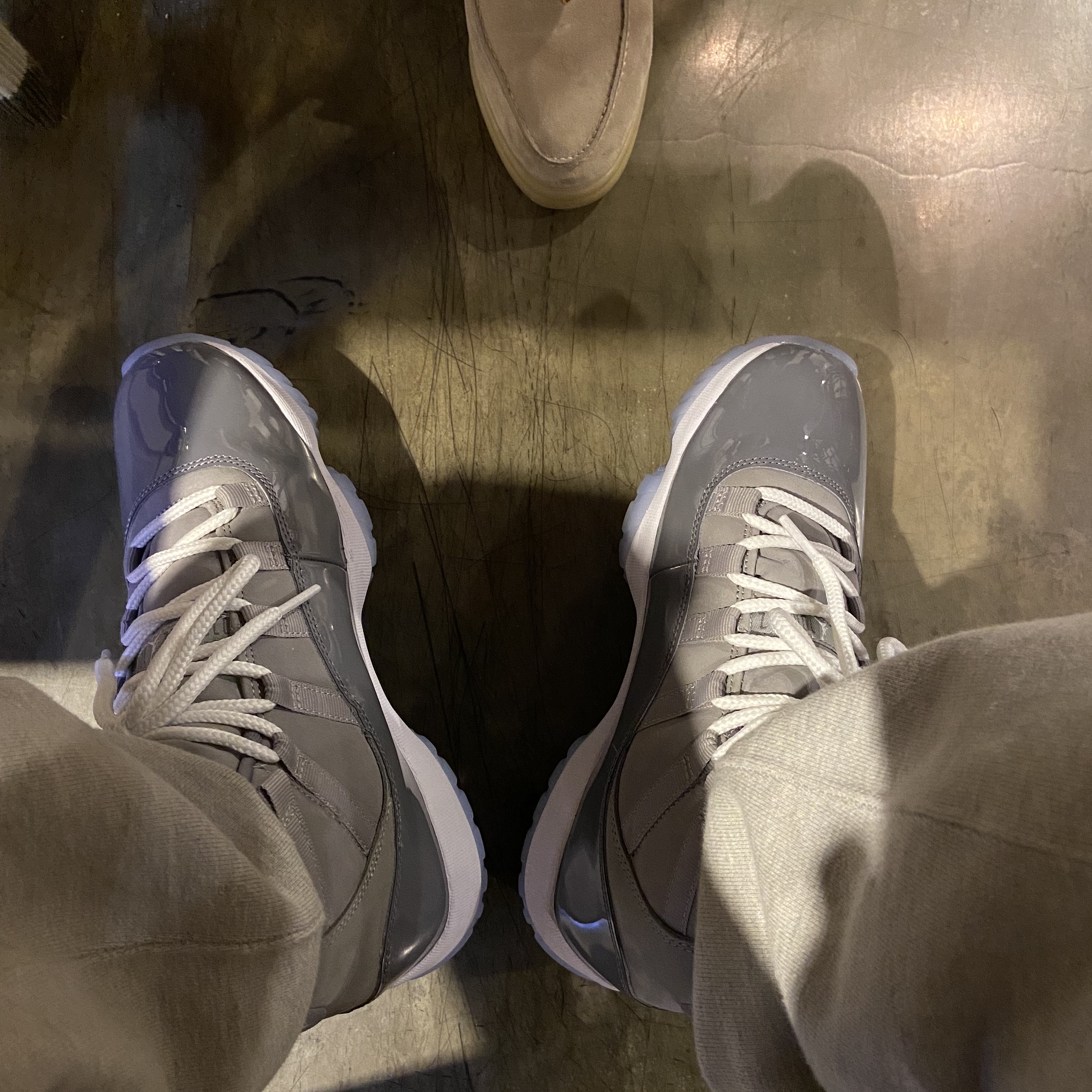Jordan 11 Retro Cool Grey 2021 착용 스타일 - 1